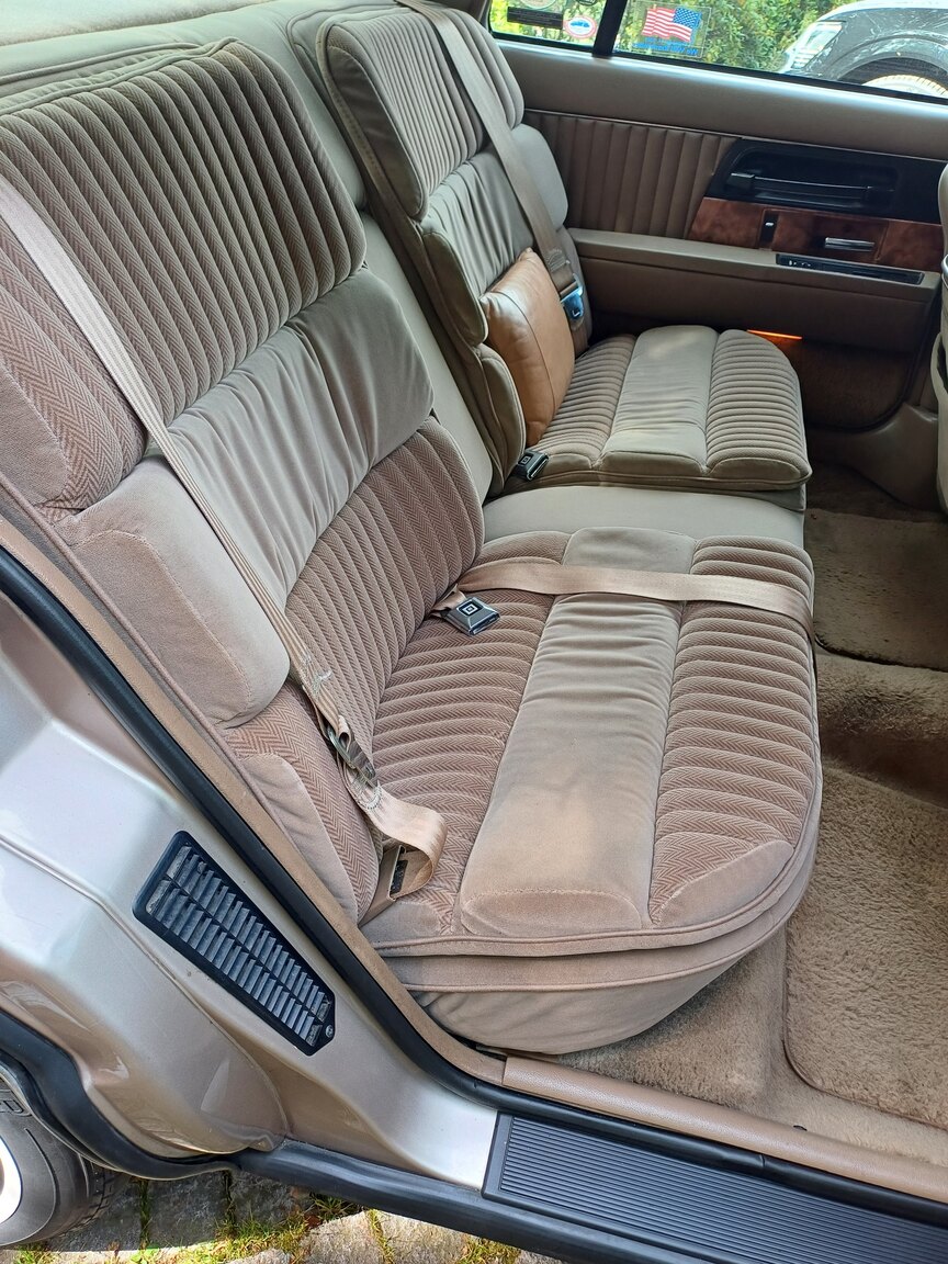 Interior image of 1992 Buick Park Avenue