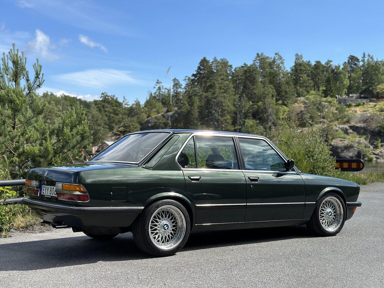 Exteriörbild på 1985 BMW 525E