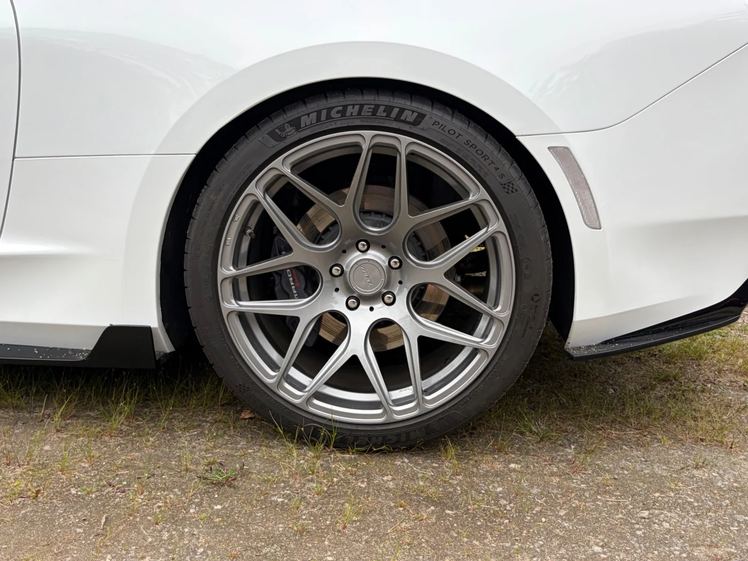 Aussenfoto 2017 Chevrolet Camaro SS (29)