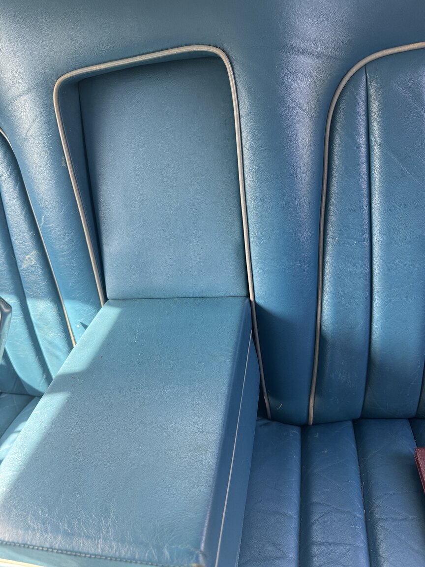 Interior image of 1976 Rolls-Royce Silver Shadow