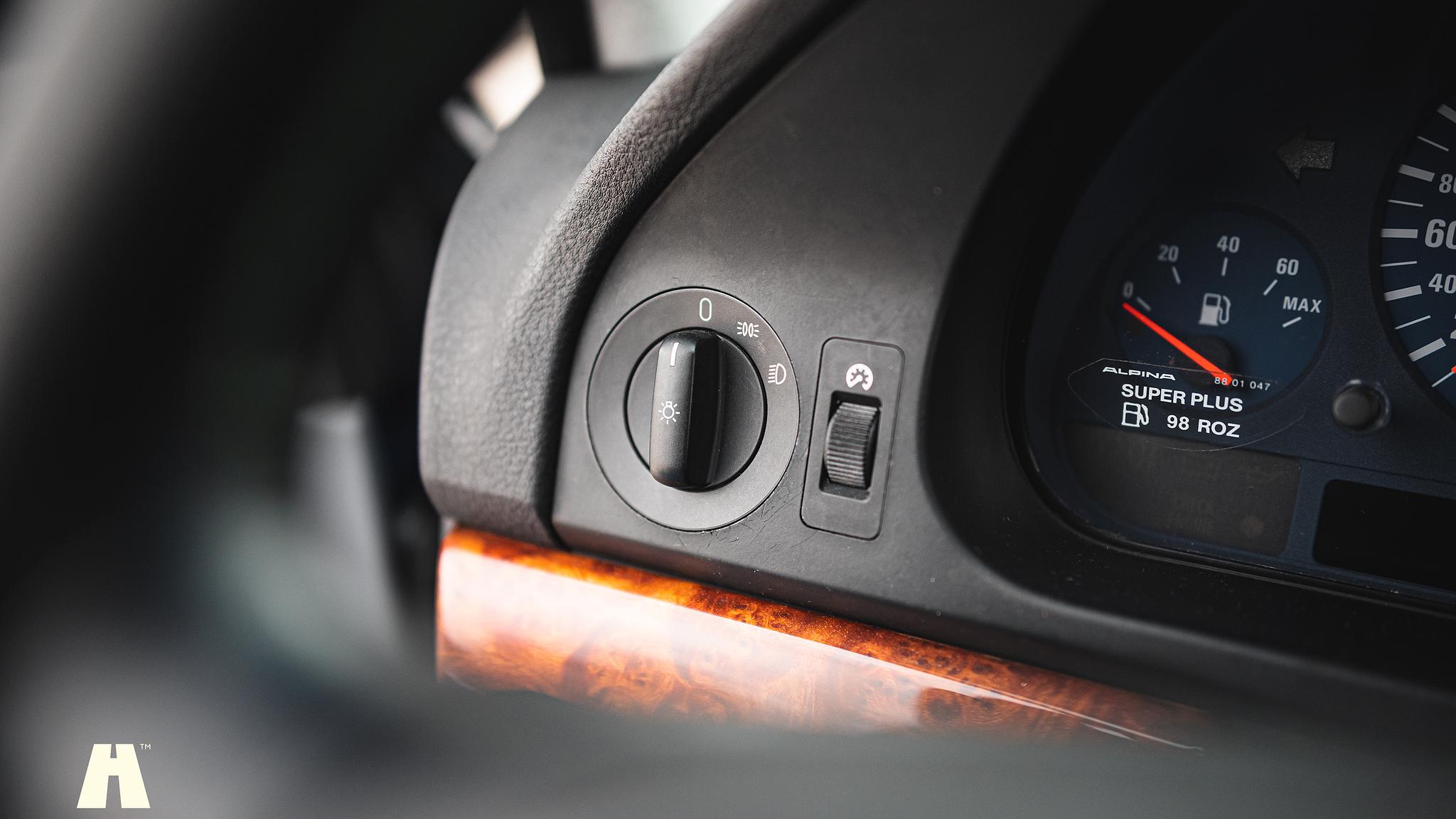 Interior image of 1998 Alpina B10 V8