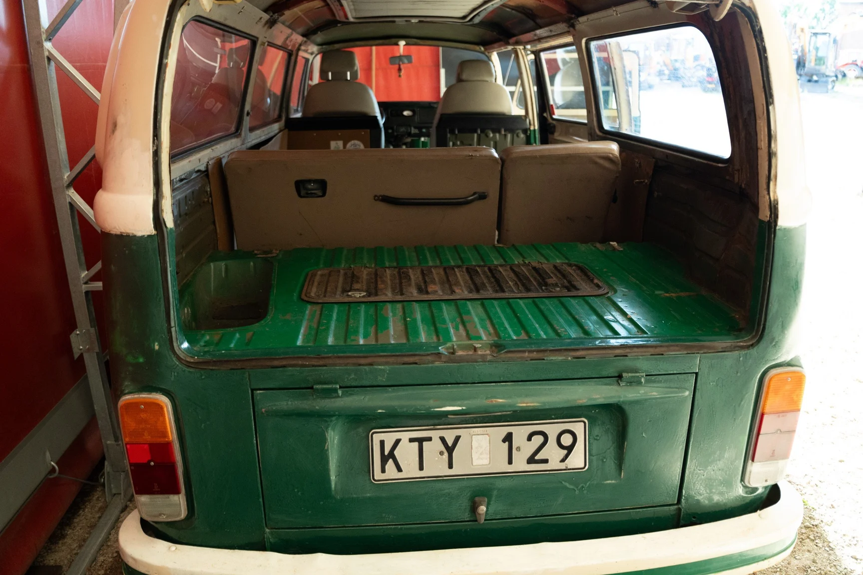 Interiörbild 1974 Volkswagen Typ 2 Bay Window (49)