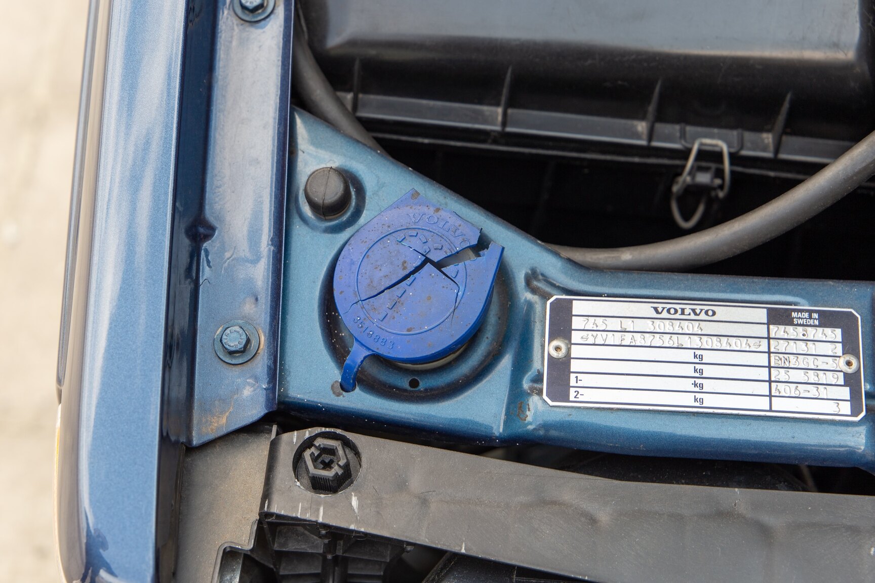 Image of 1990 Volvo 745 Turbo (6) mechanics