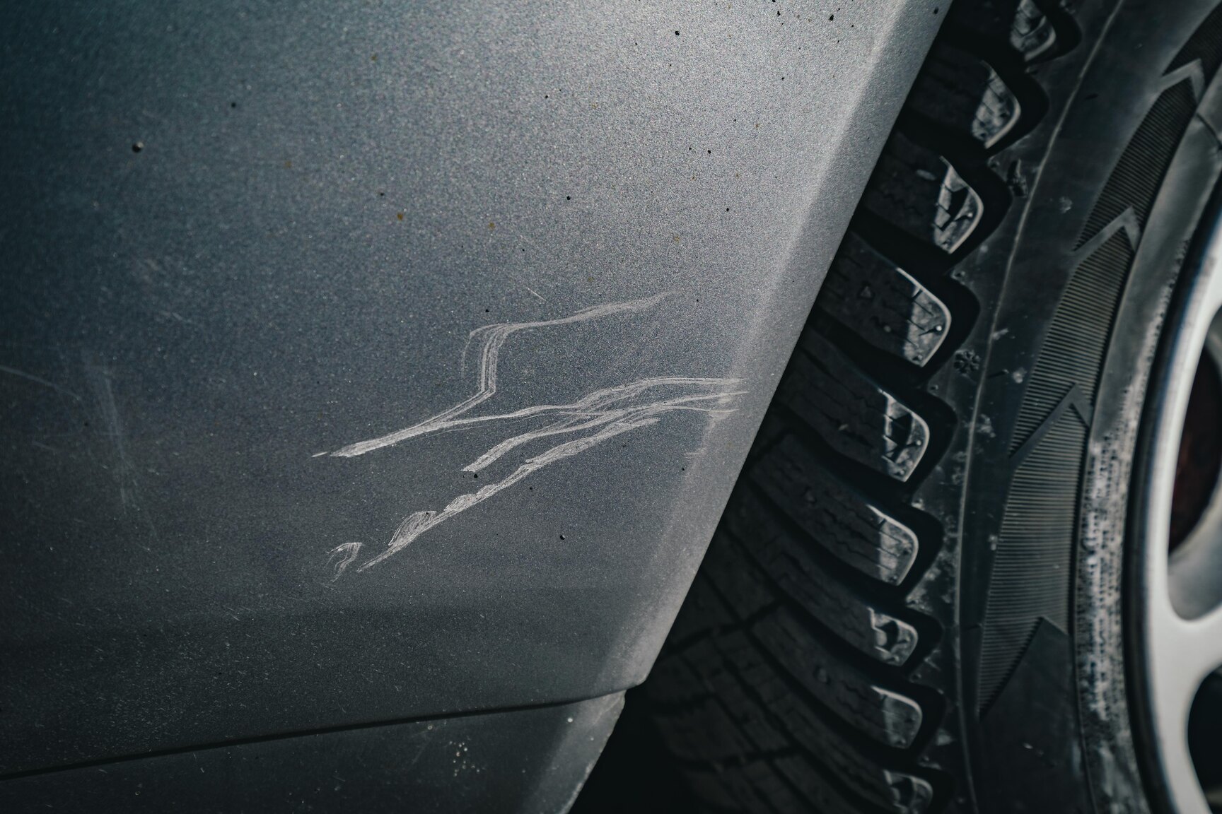 Exterior image of 1991 Mercedes-Benz 300E-24 (53)