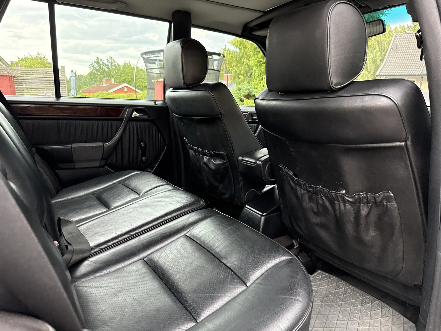 Innenraumfoto von 1994 Mercedes-Benz E 320 T (57)