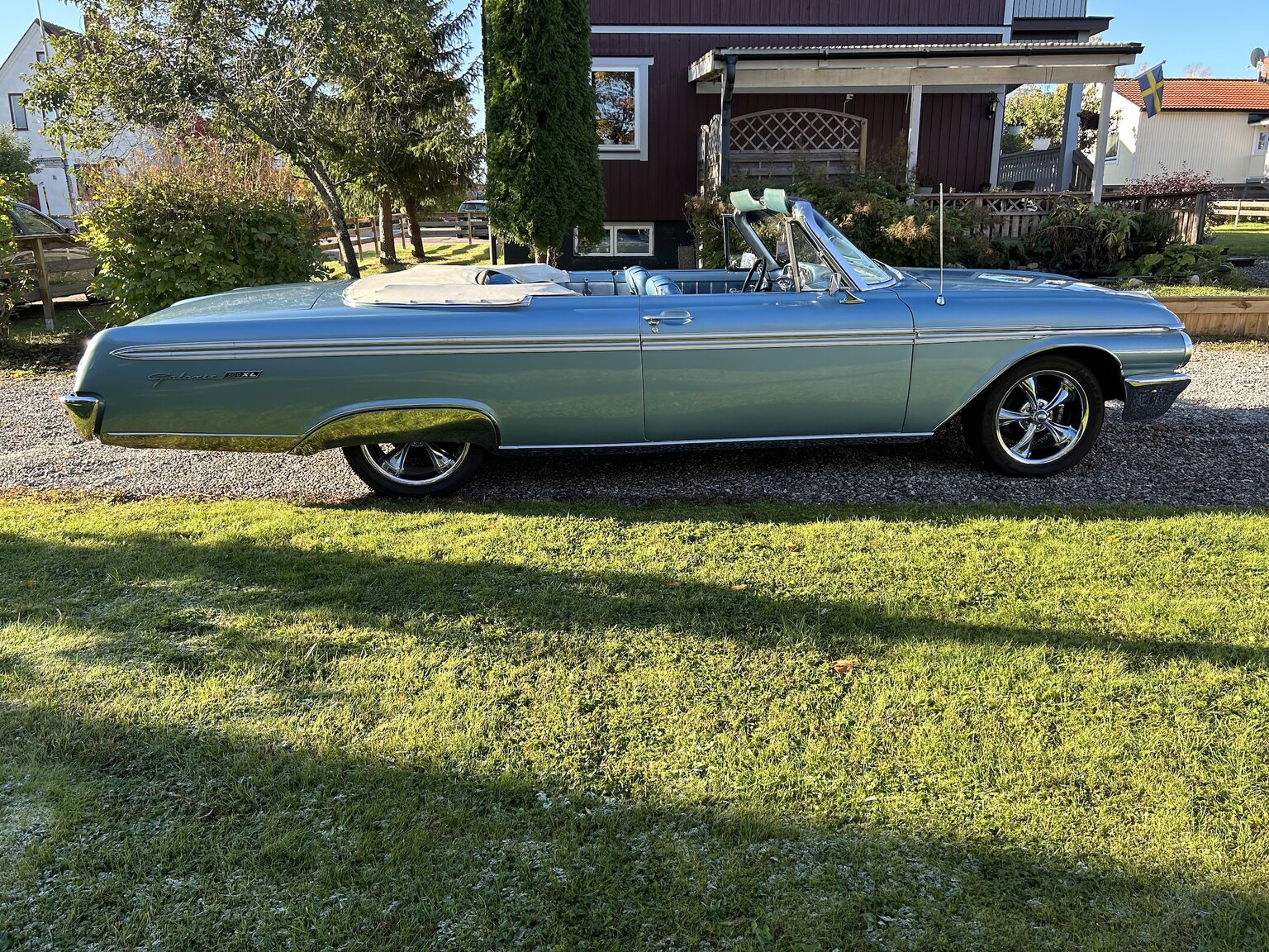 Exteriörbild på 1962 Ford Galaxie 500 XL Sunliner