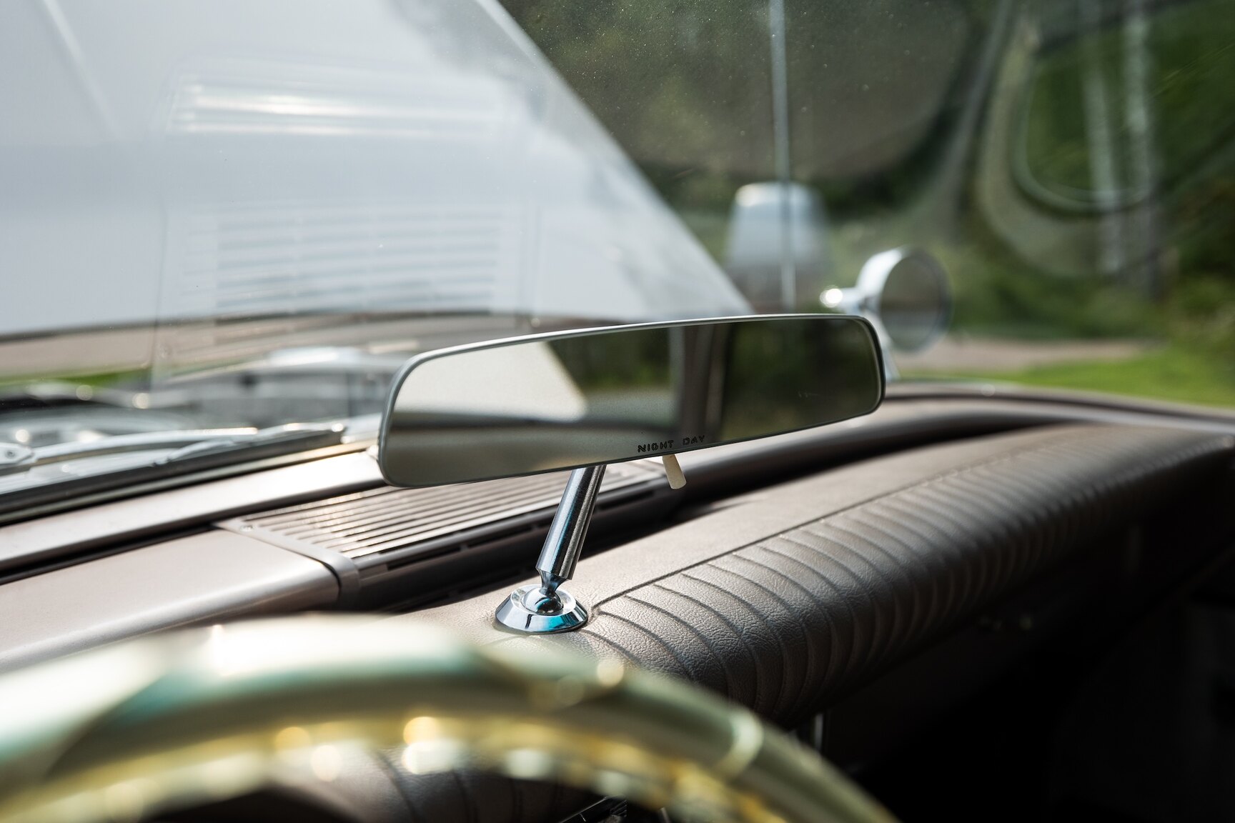 Interior image of 1962 Chrysler New Yorker