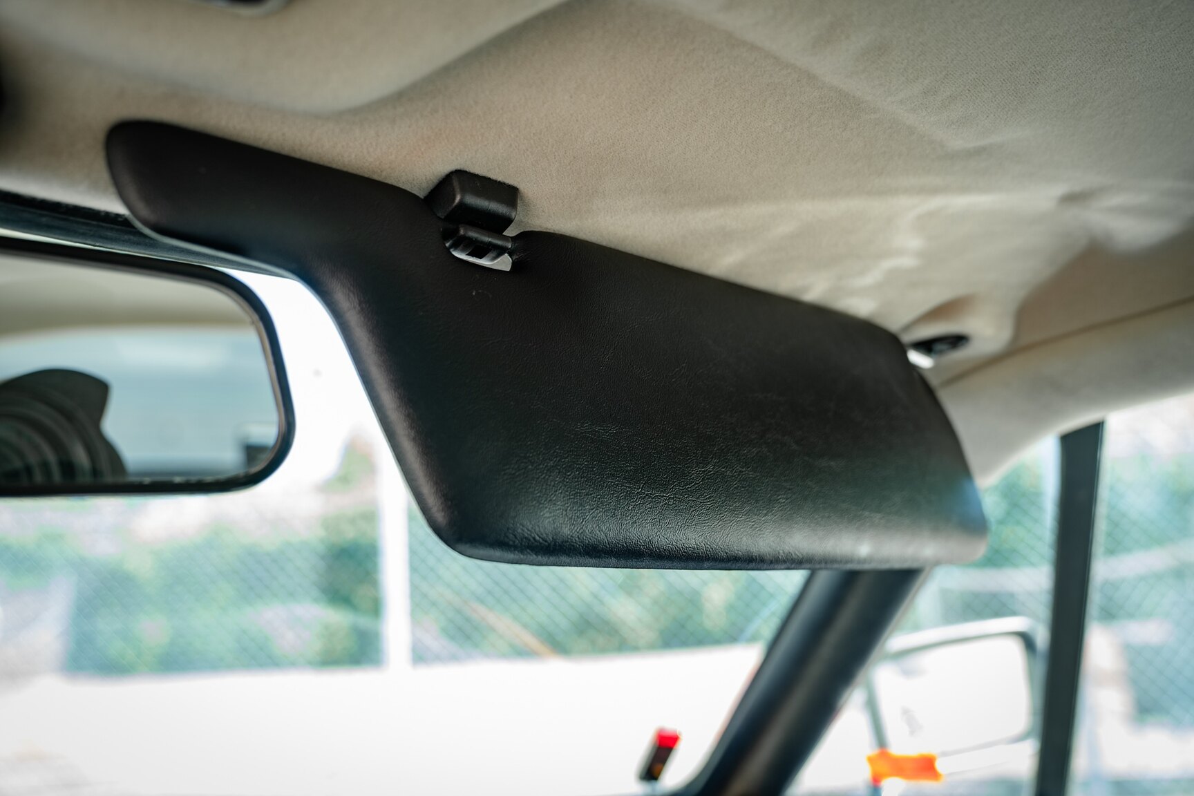 Interior image of 1985 Jaguar XJ-S HE