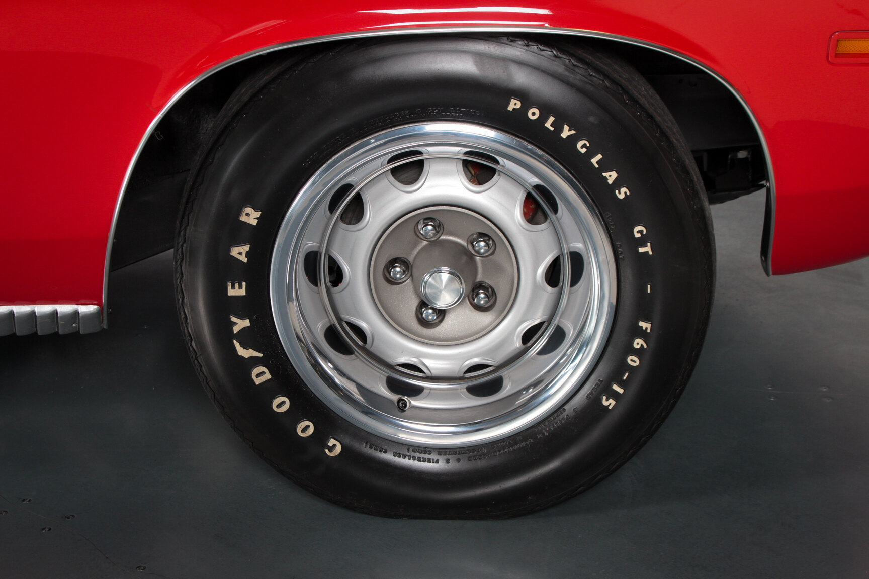 Exteriörbild på 1970 Plymouth Hemi Cuda