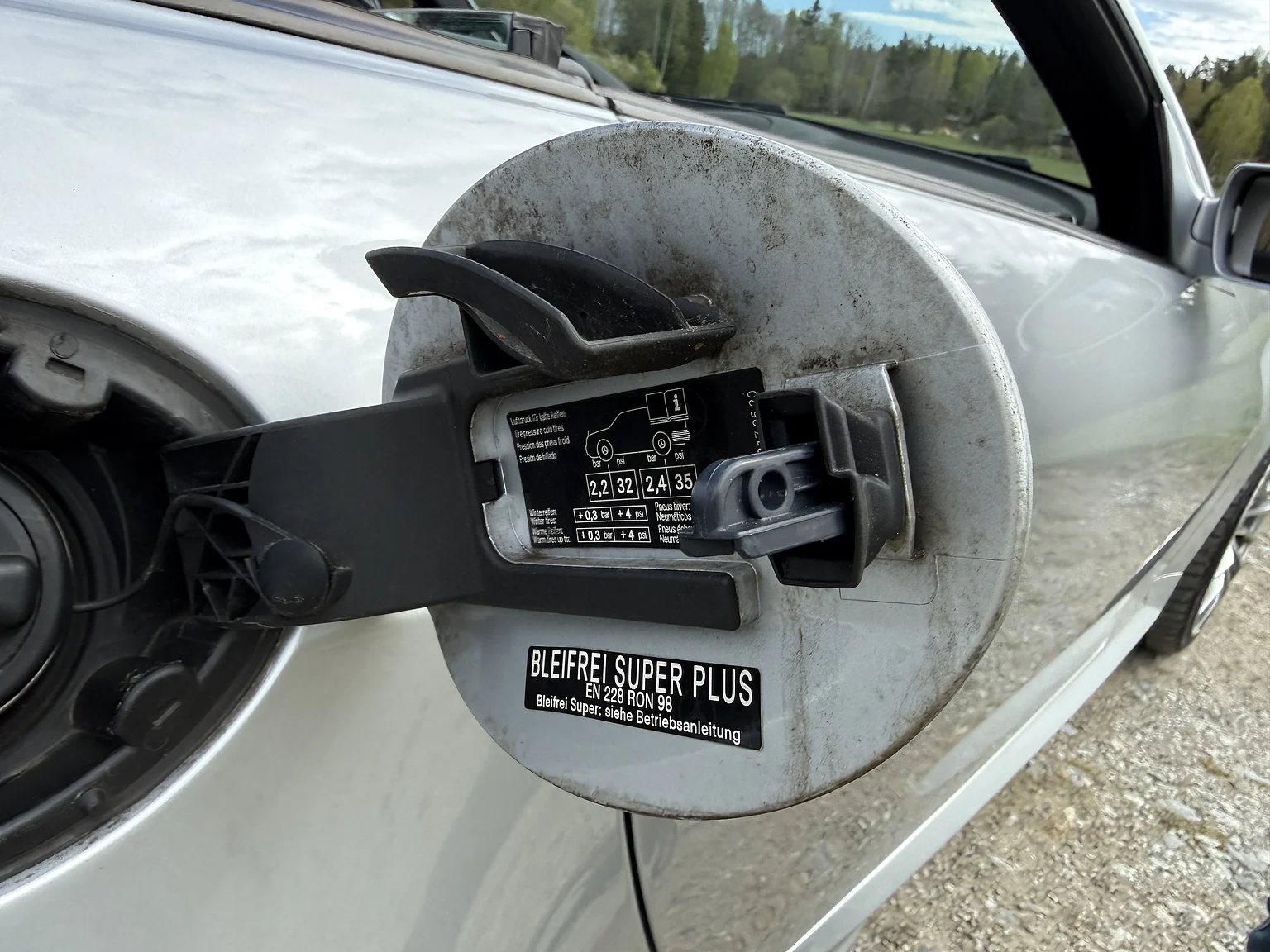Exteriörbild på 2005 Mercedes-Benz SLK 55 (88)