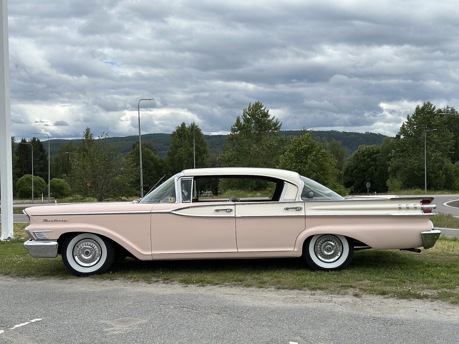 Exterior image of 1959 Mercury Monterey 4-door Hardtop Cruiser
