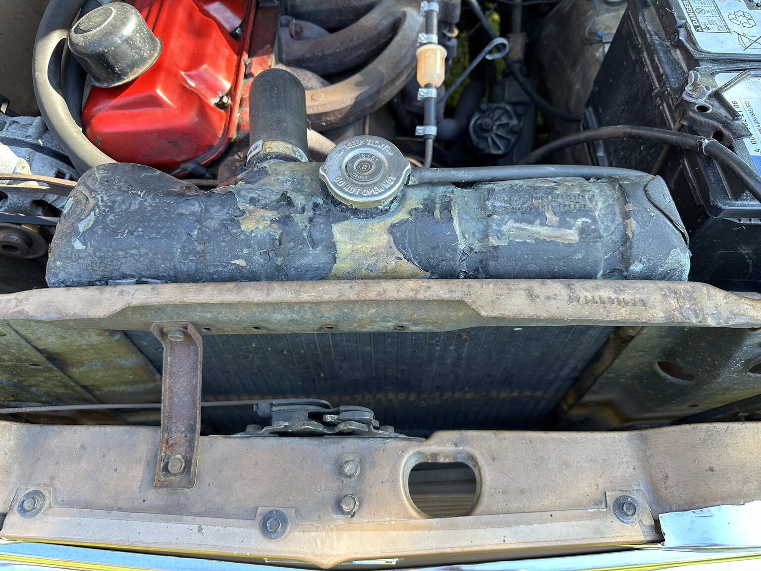 Image of 1966 Plymouth Valiant 100 2-door Sedan mechanics