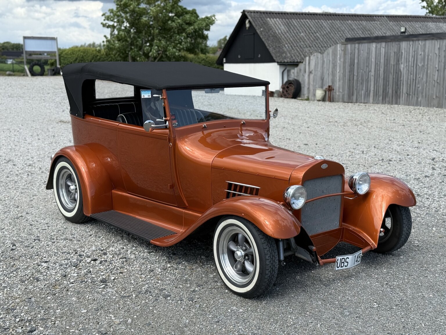 Aussenfoto 2012 Hot Rod T