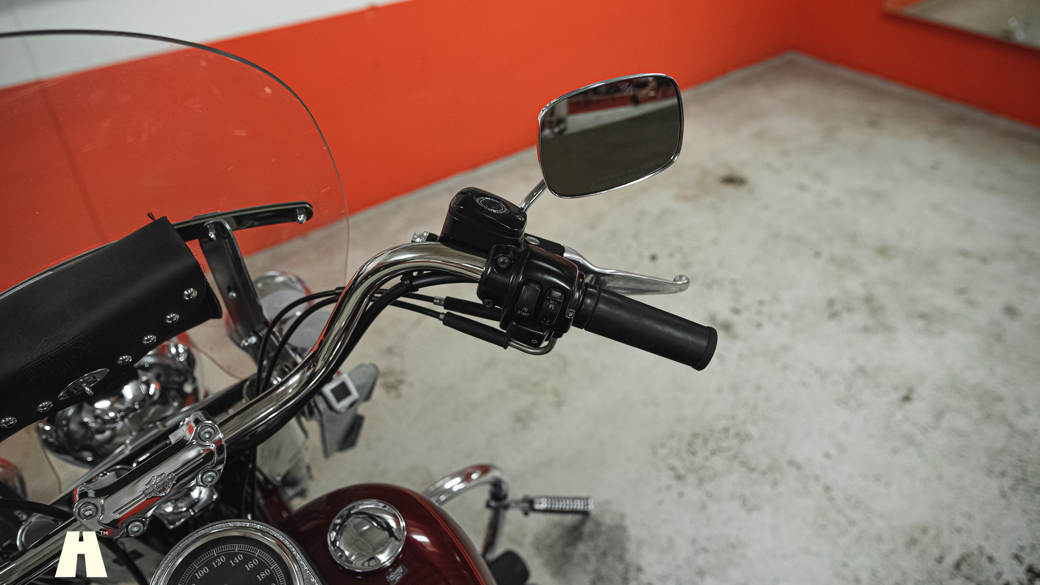 Exterior image of 2002 Harley-Davidson Heritage Softail Classic