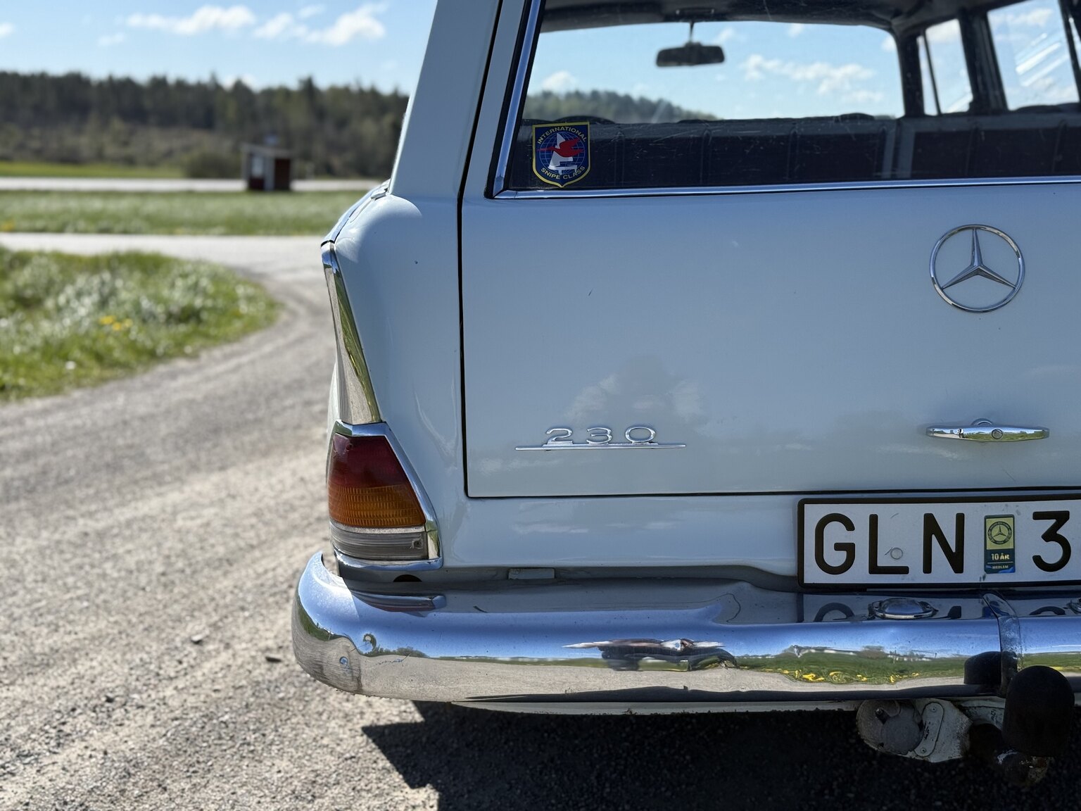 Exterior image of 1967 Mercedes-Benz 230 Safari