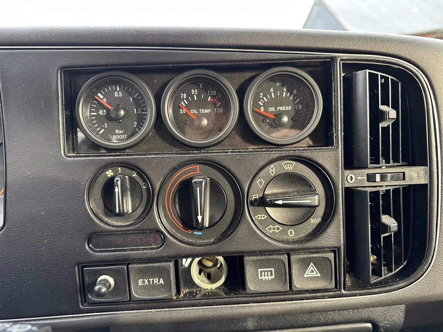 Interior image of 1991 Saab 900 Turbo