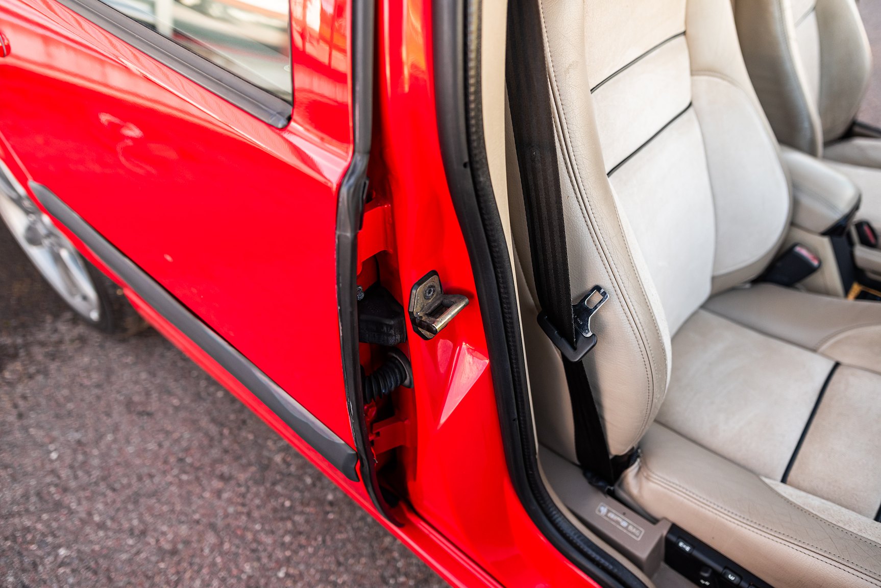 Interior image of 1996 Volvo 850 R