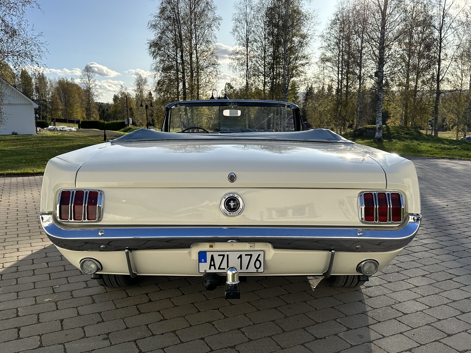 Exteriörbild på 1966 Ford Mustang Convertible