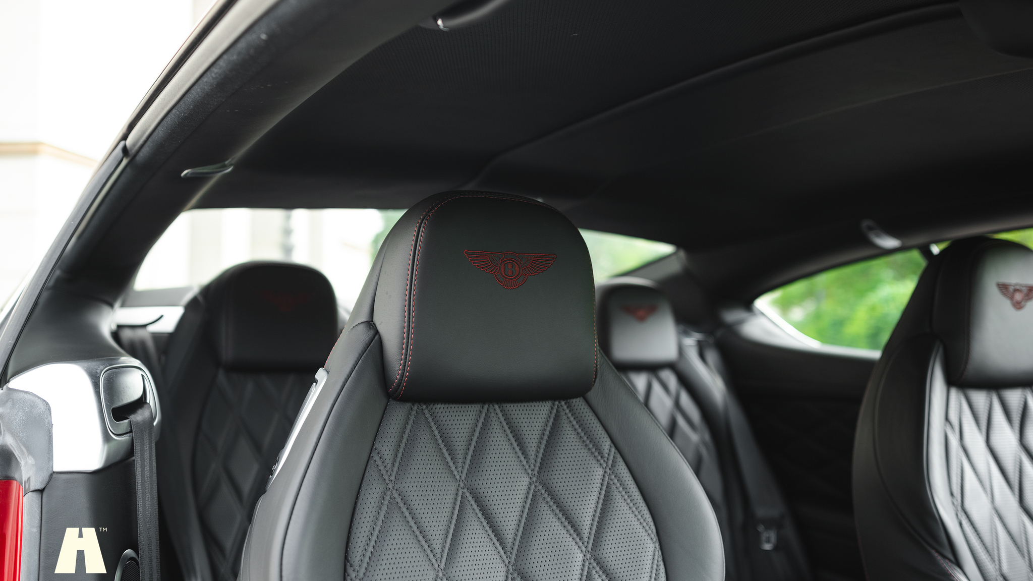 Innenraumfoto von 2013 Bentley Continental GT V8 (7)