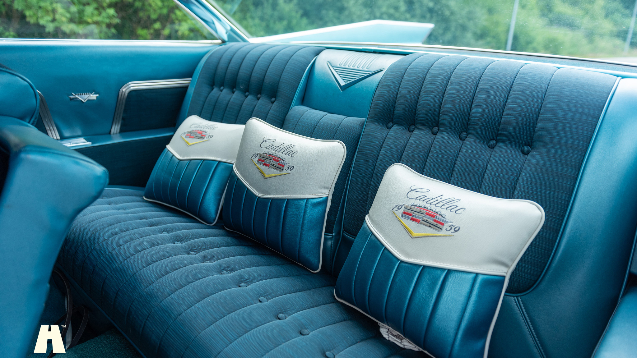 Interior image of 1959 Cadillac Coupé de Ville 6.4 V8