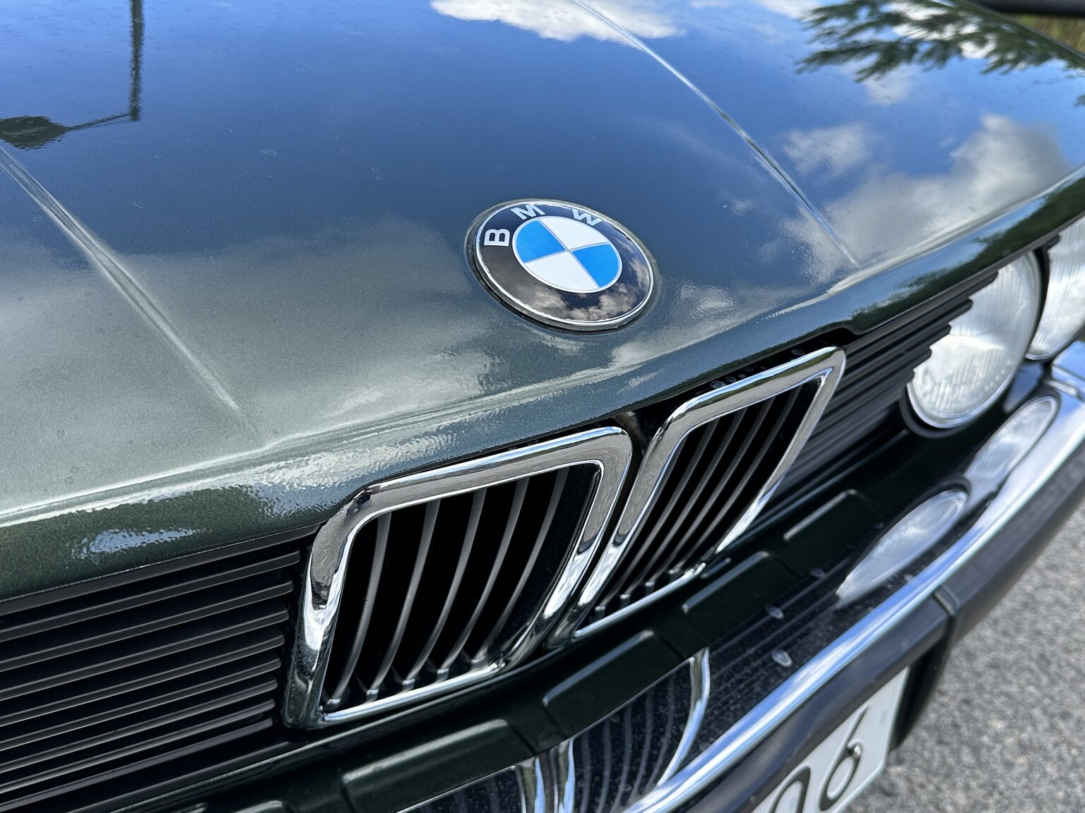 Exteriörbild på 1985 BMW 525E