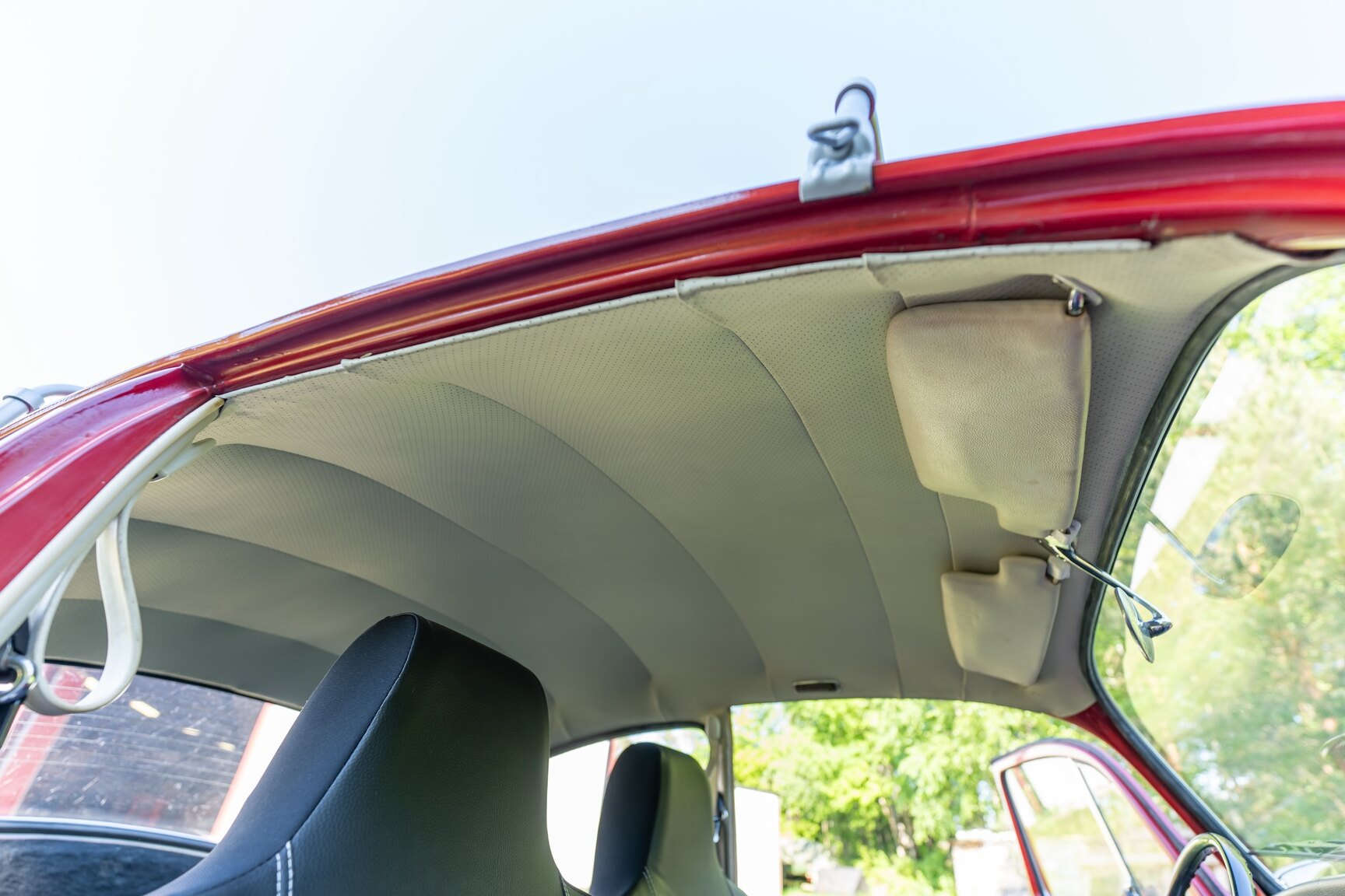 Interior image of 1971 Volkswagen 1302 S