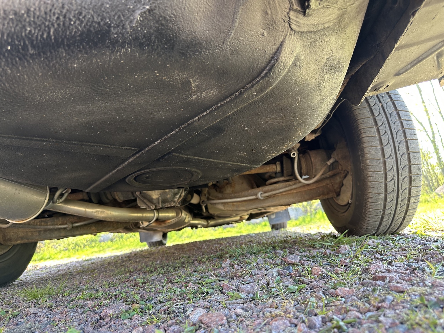 Image of 1985 Mercedes-Benz 200 mechanics