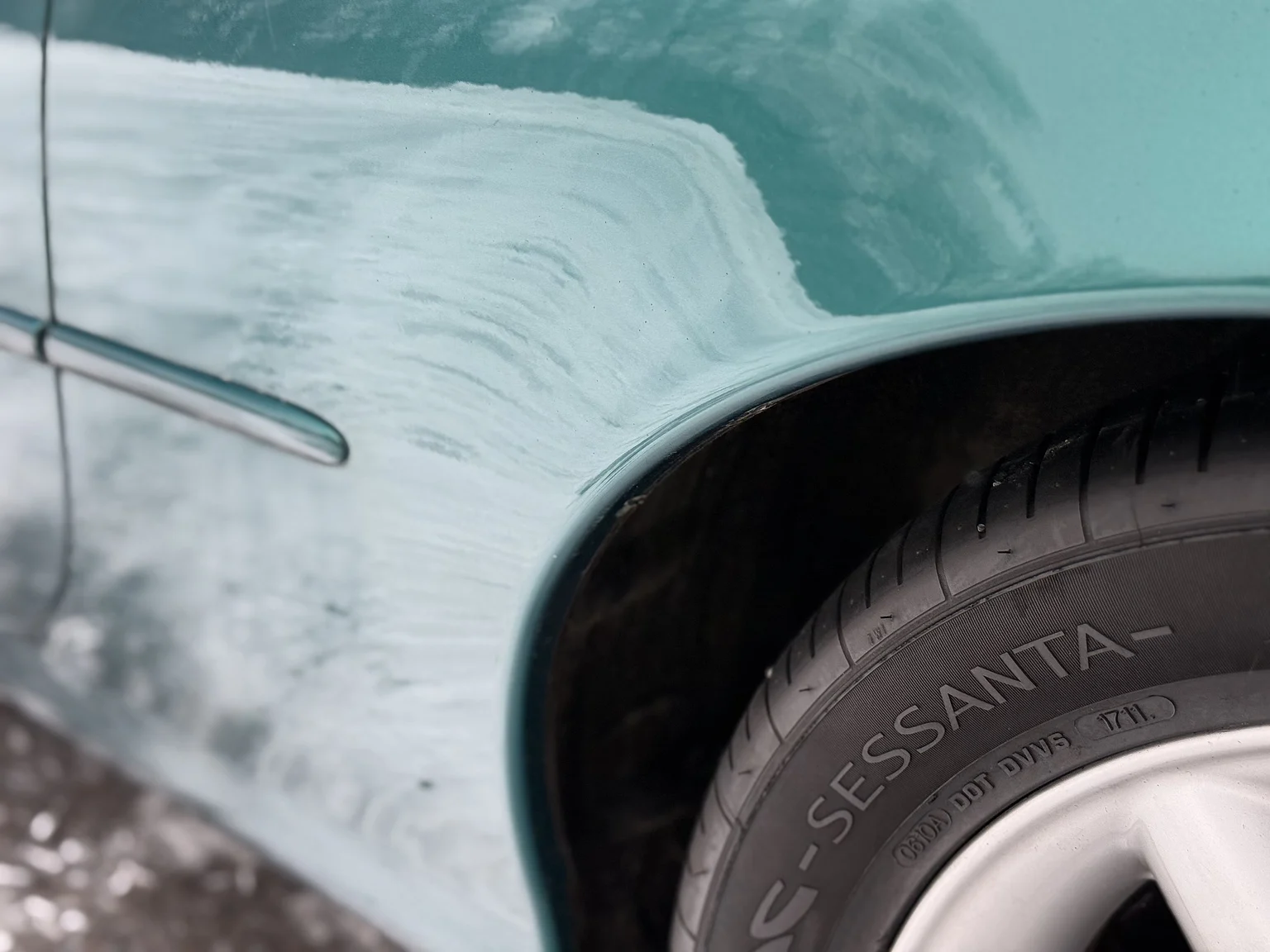 Exterior image of 1997 Jaguar XK8 (48)