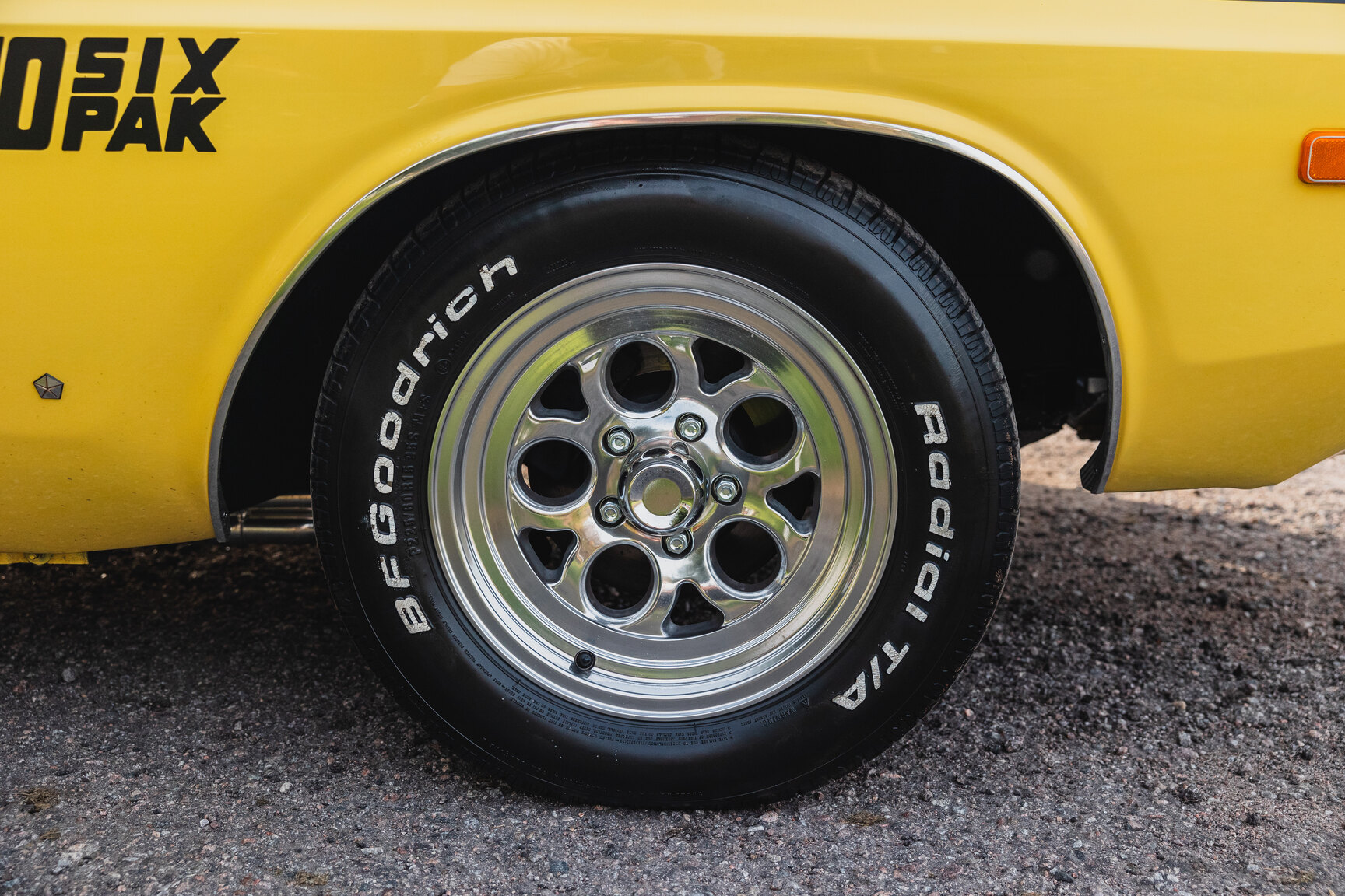 Exteriörbild på 1972 Dodge Challenger