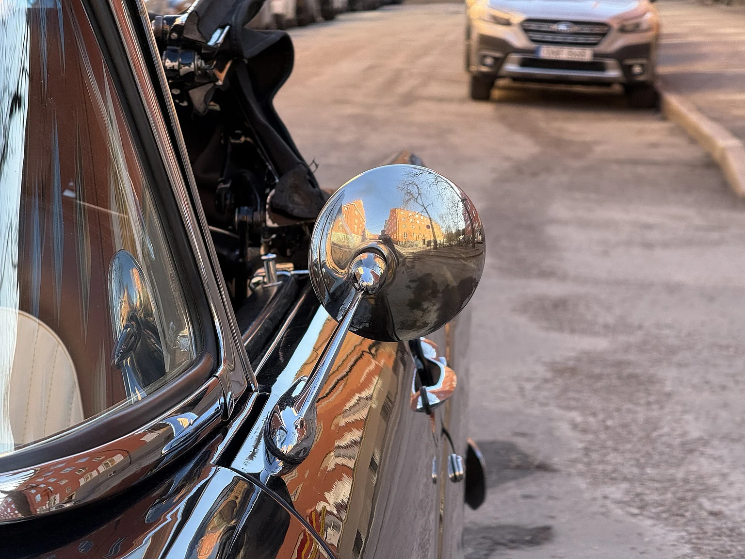 Exterior image of 1955 Ford Thunderbird (43)