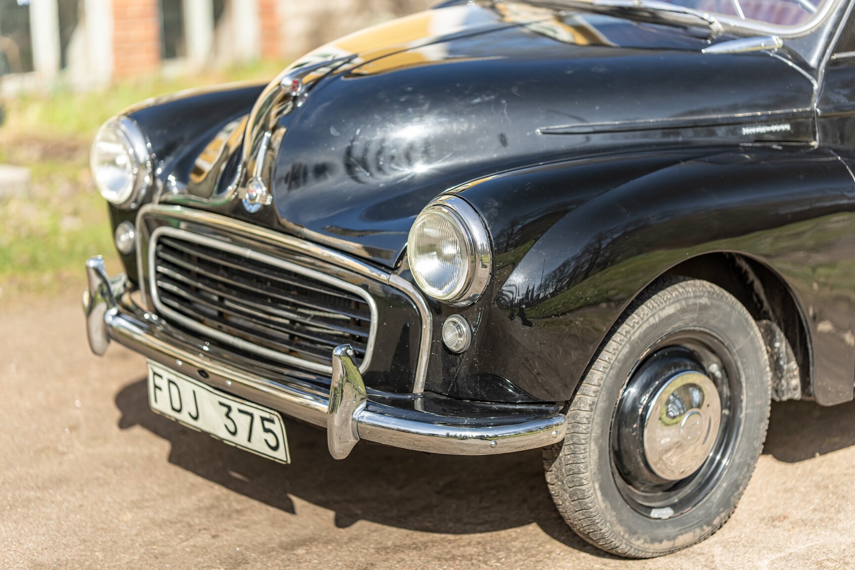 Exterior image of 1958 Morris Minor 1000 2-door (11)
