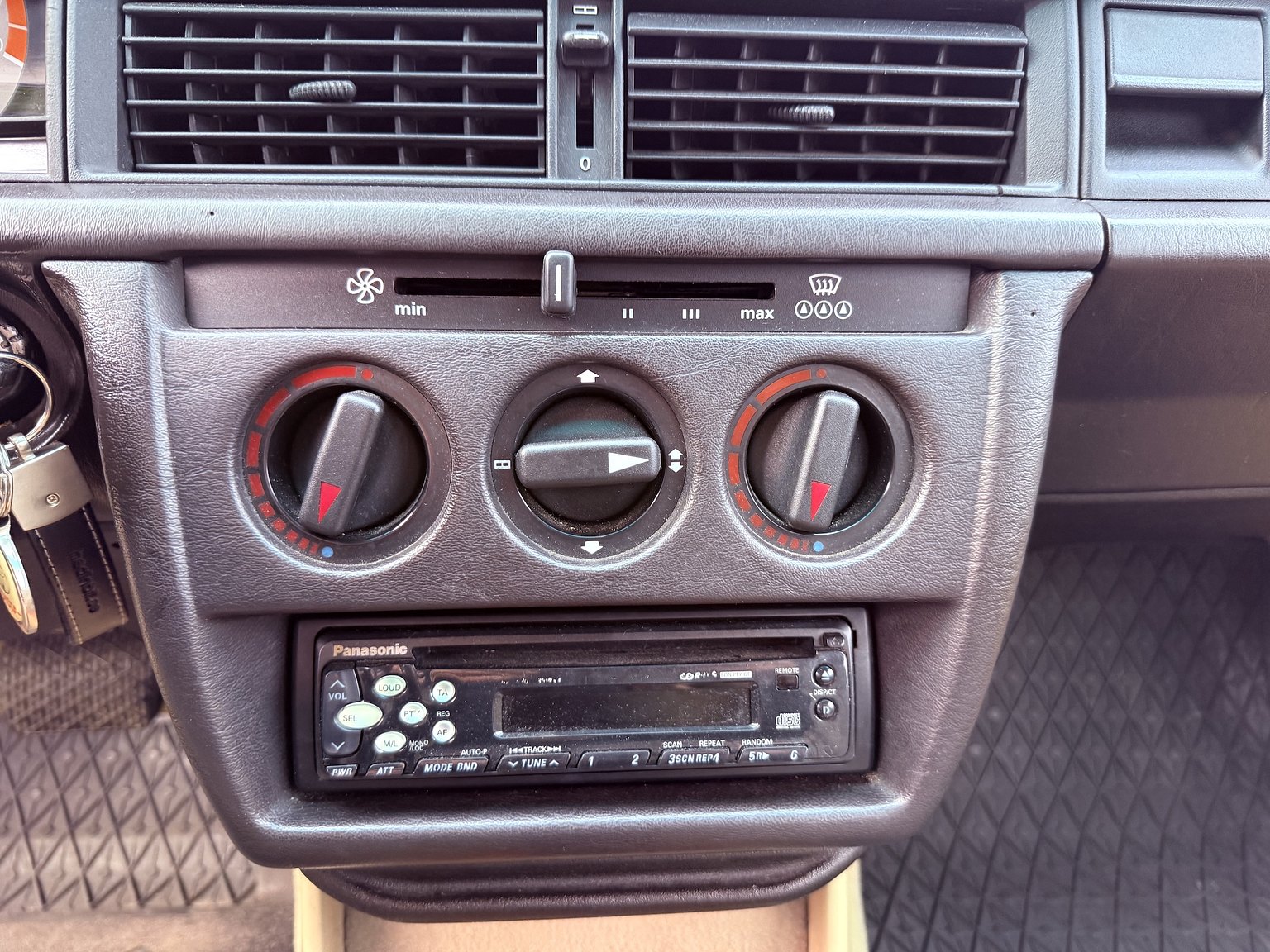 Interiörbild 1989 Mercedes-Benz 190 E