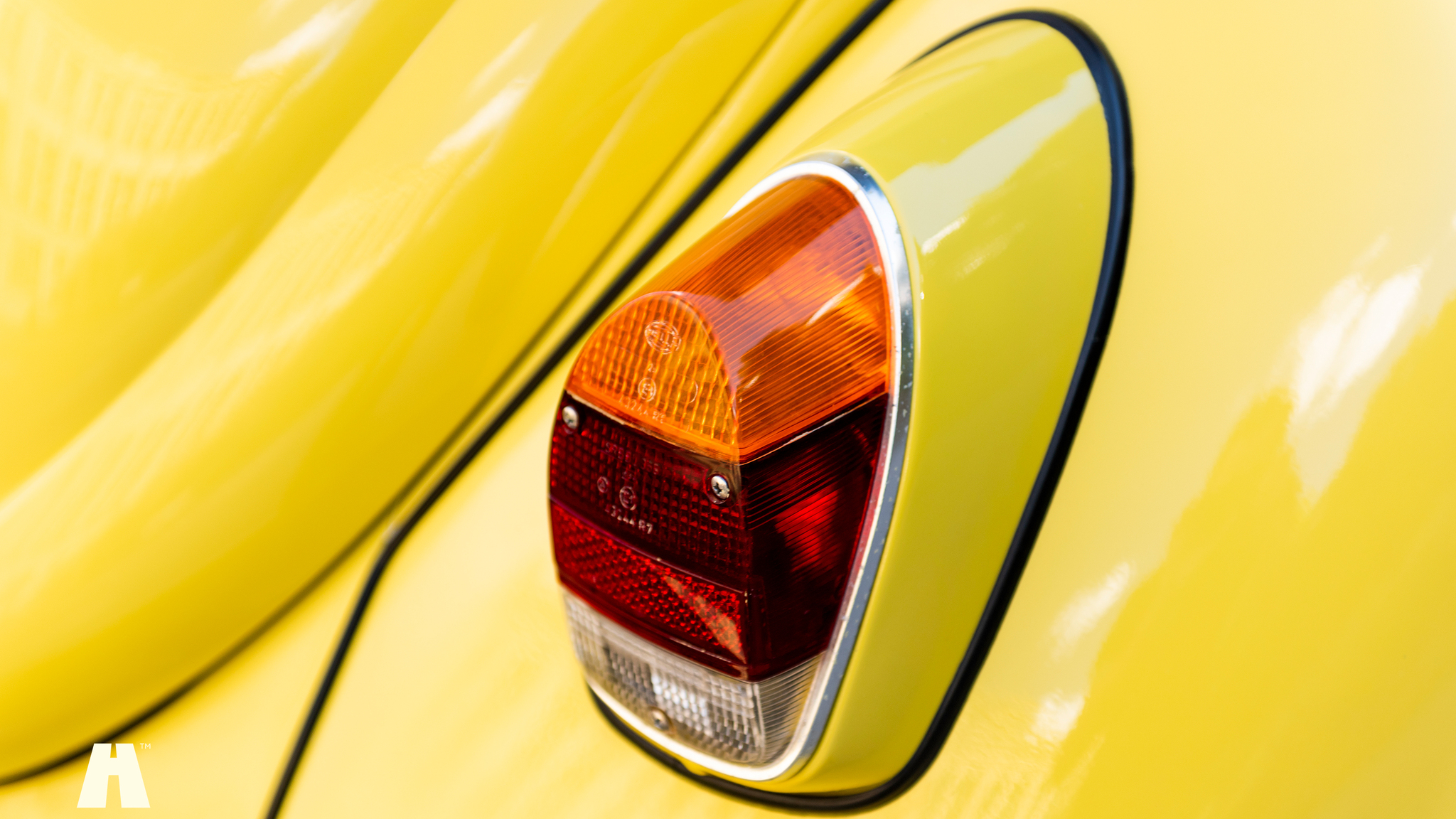 Exterior image of 1972 Volkswagen beetle cabriolet 1302 LS