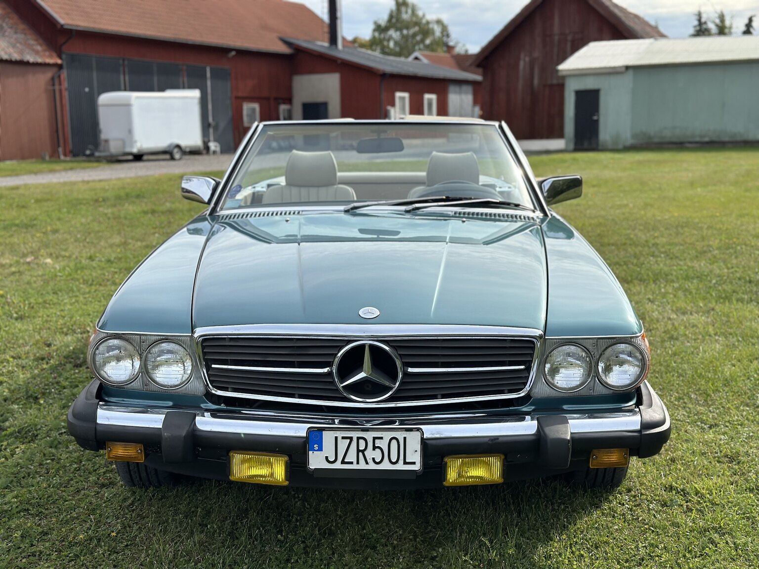 Exteriörbild på 1985 Mercedes-Benz 380 SL