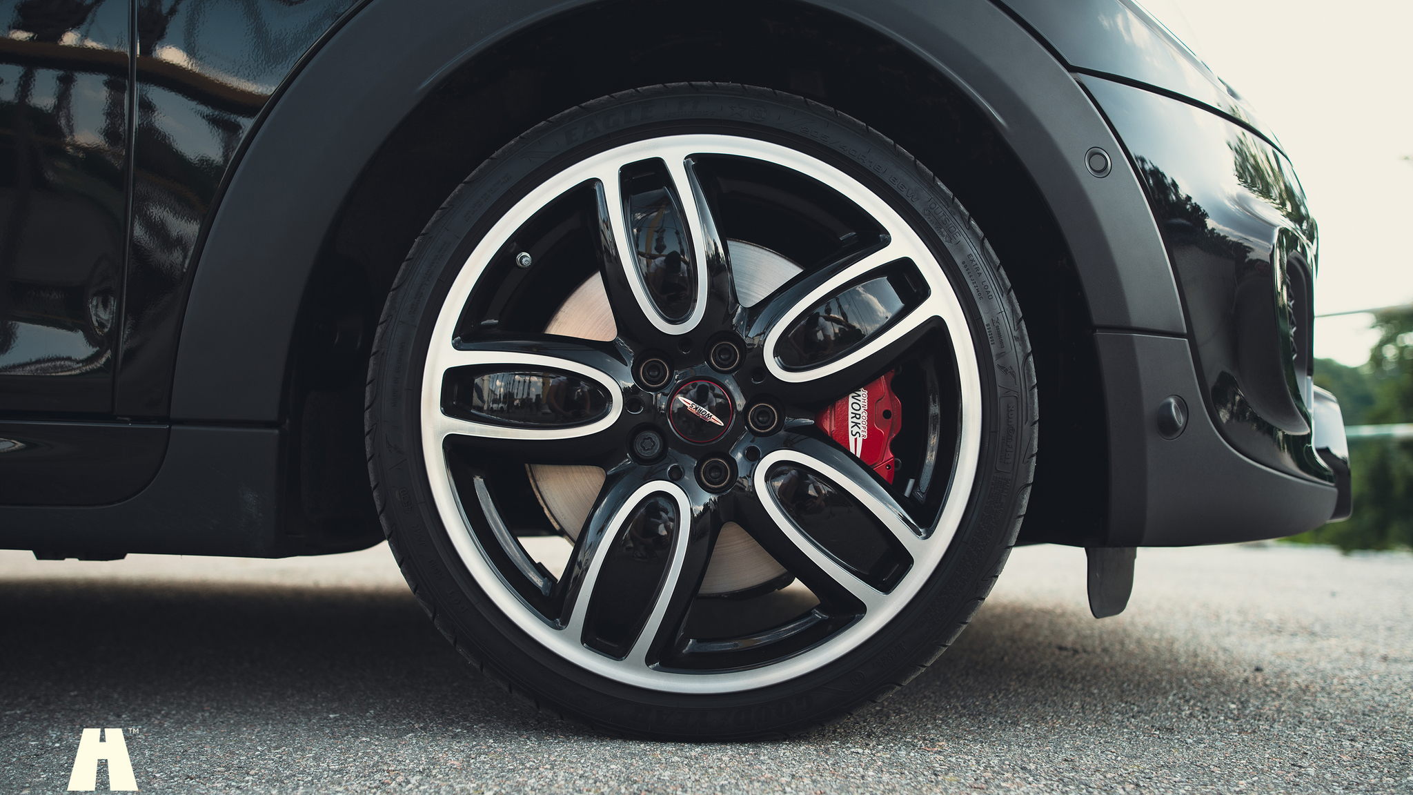 Exteriörbild på 2021 Mini John Cooper Works Cabriolet  (40)