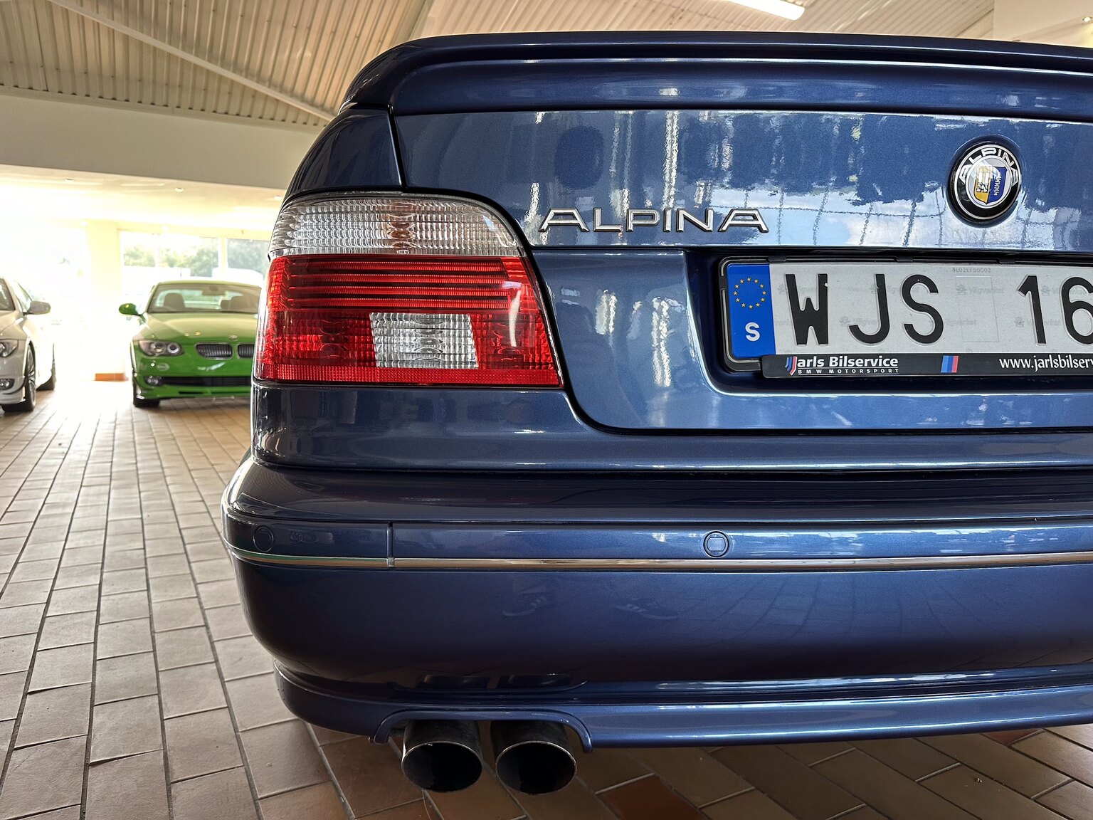 Exteriörbild på 2002 ALPINA B10 V8S