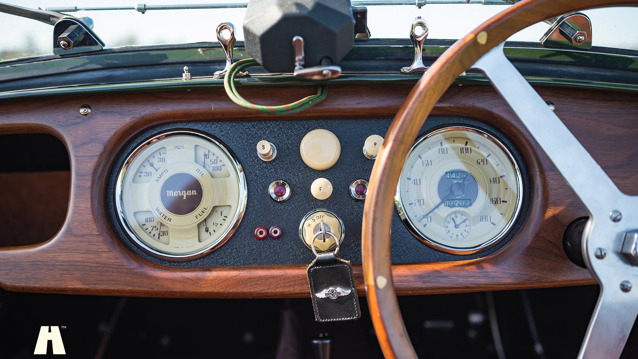 Interiörbild 1951 Morgan Plus 4 (26)