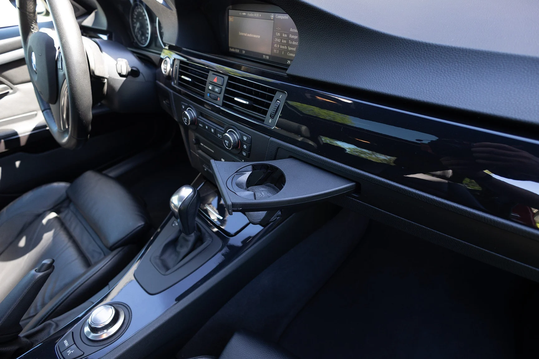 Interior image of 2007 BMW 335i Coupé (33)