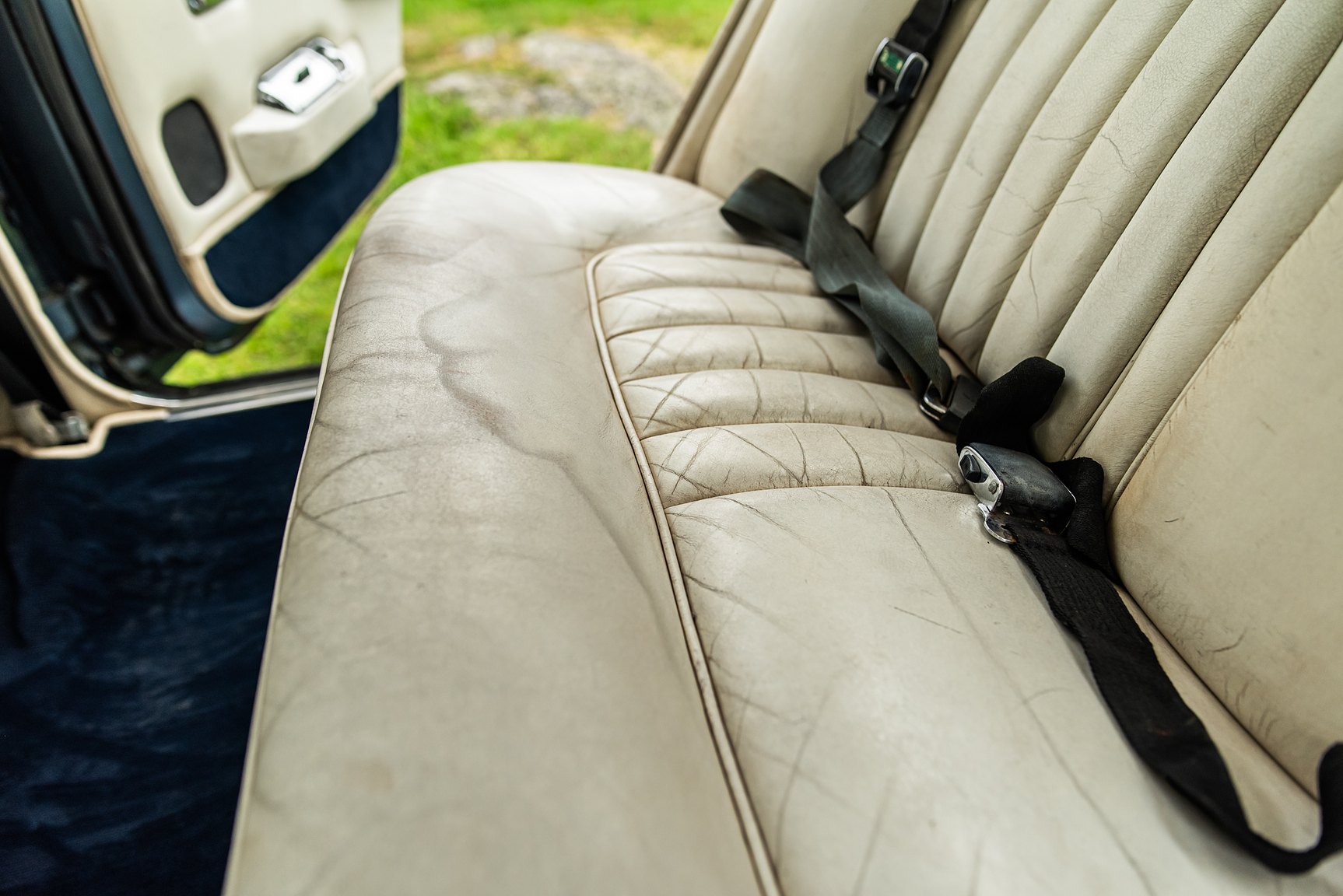 Interior image of 1972 Rolls-Royce Silver Shadow