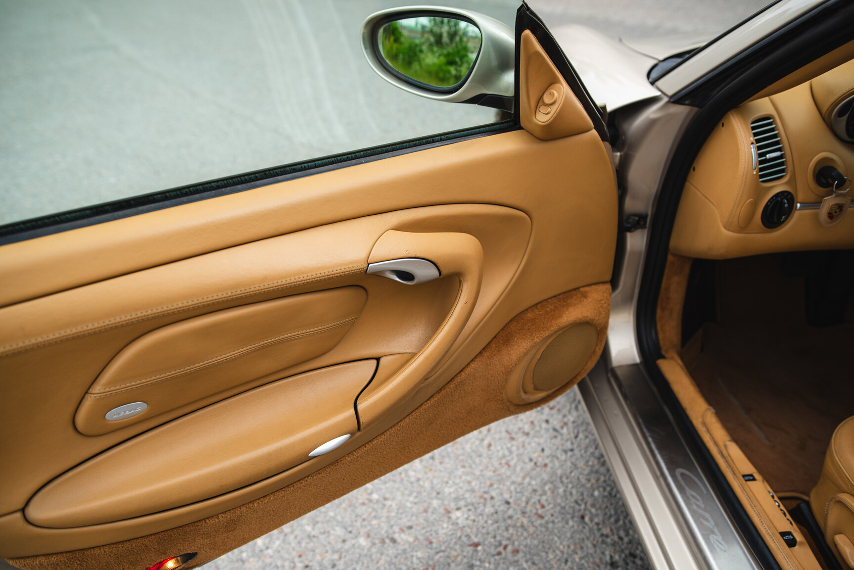 Interior image of 2004 Porsche 911 Carrera 4