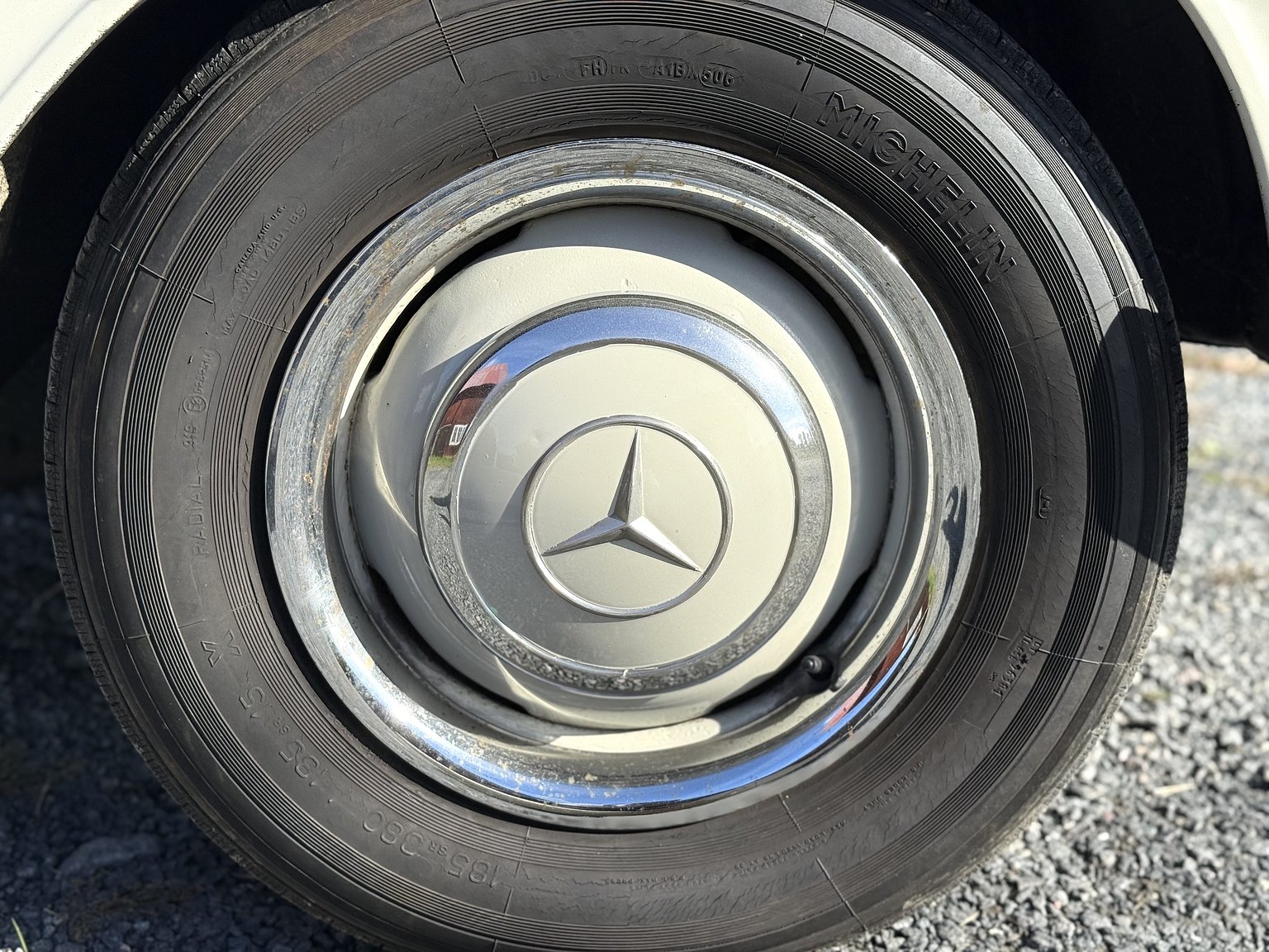Exteriörbild på 1967 Mercedes-Benz 200D Safari