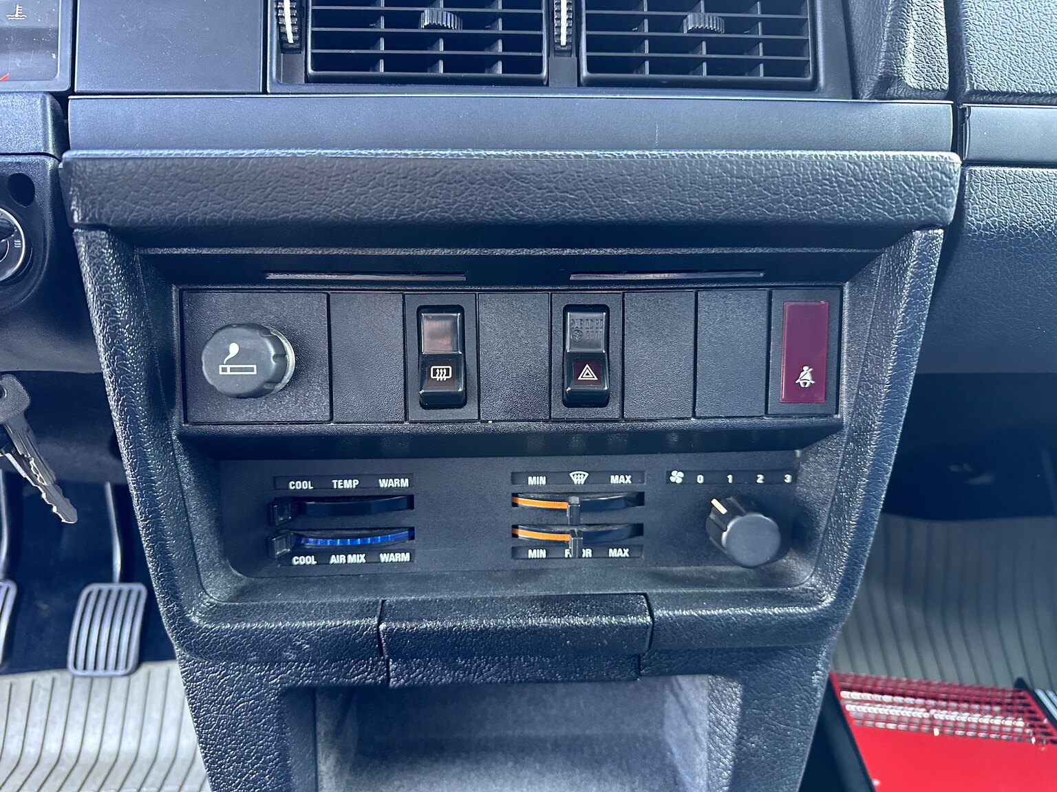 Interior image of 1991 Volvo 240 GLT