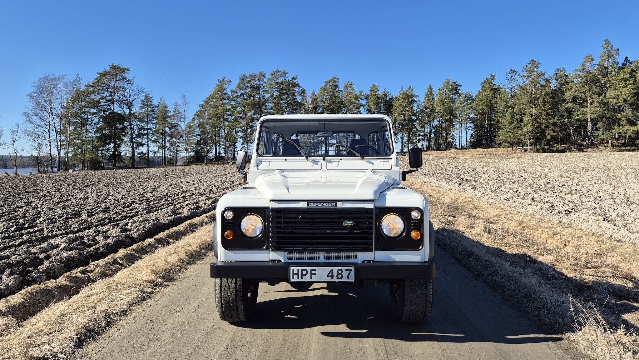 Exteriörbild på 1999 Land Rover Defender Single Cab Pickup