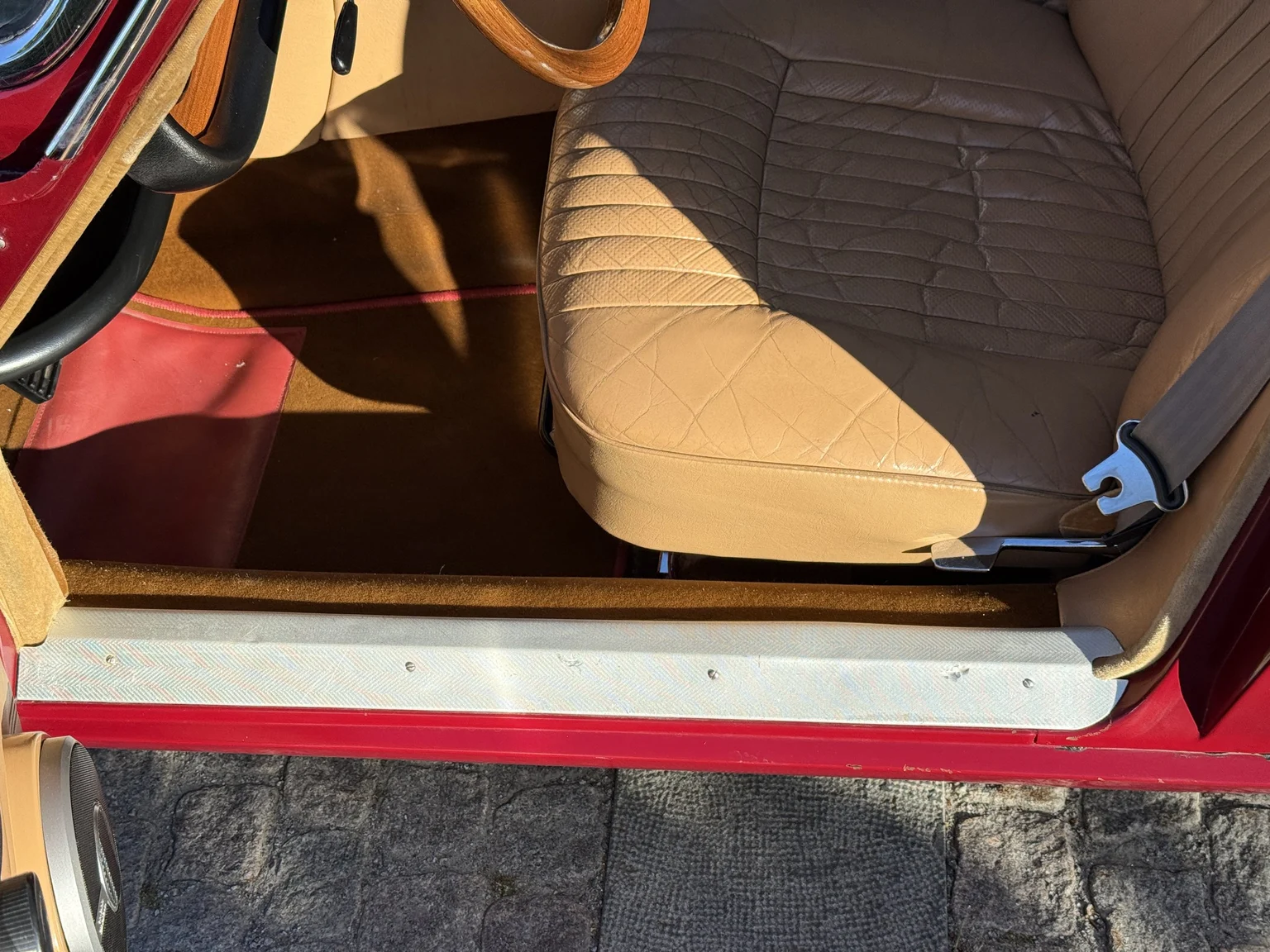 Innenraumfoto von 1970 Jaguar XJ12 Performance (8)