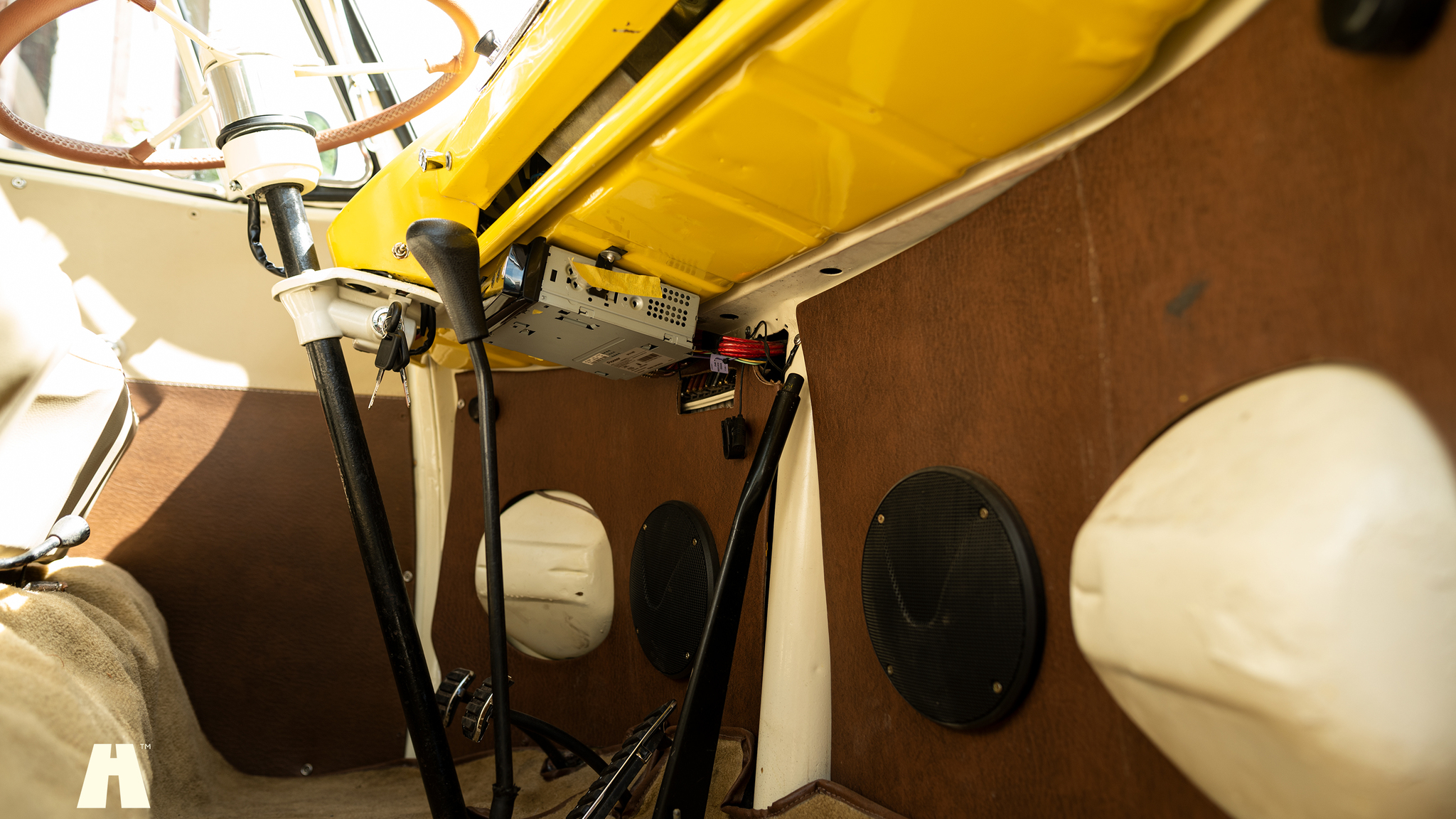 Interiörbild 1974 Volkswagen T1 Split Window  
