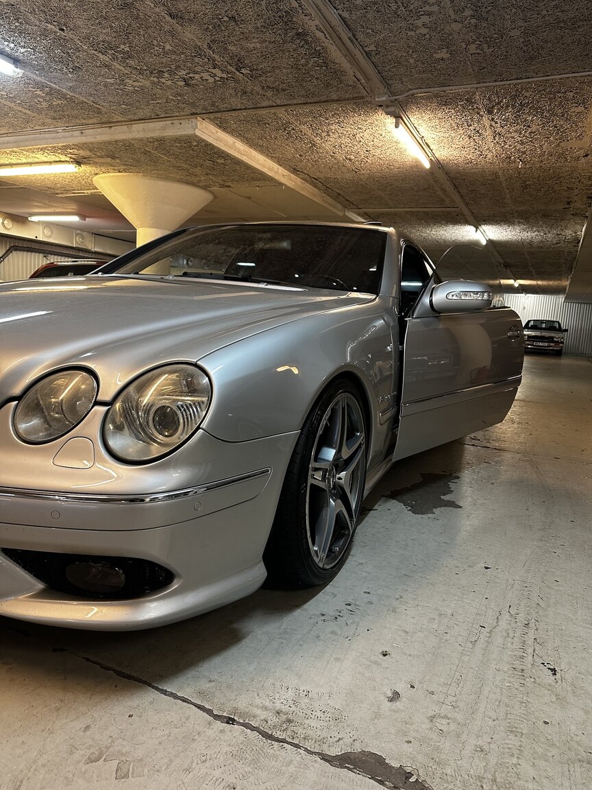 Exterior image of 2004 Mercedes-Benz CL 55 AMG