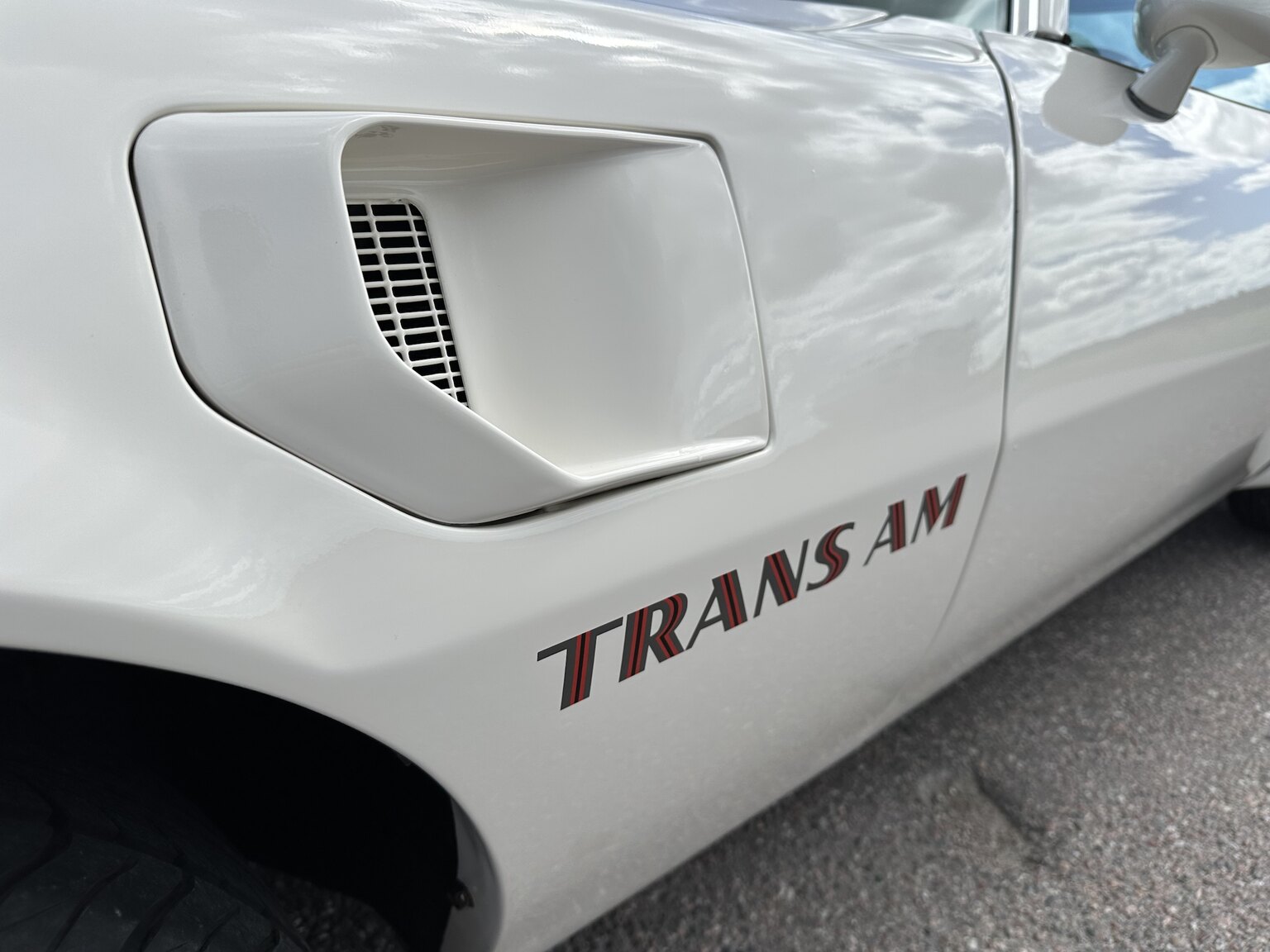 Exteriörbild på 1976 Pontiac Firebird Trans Am