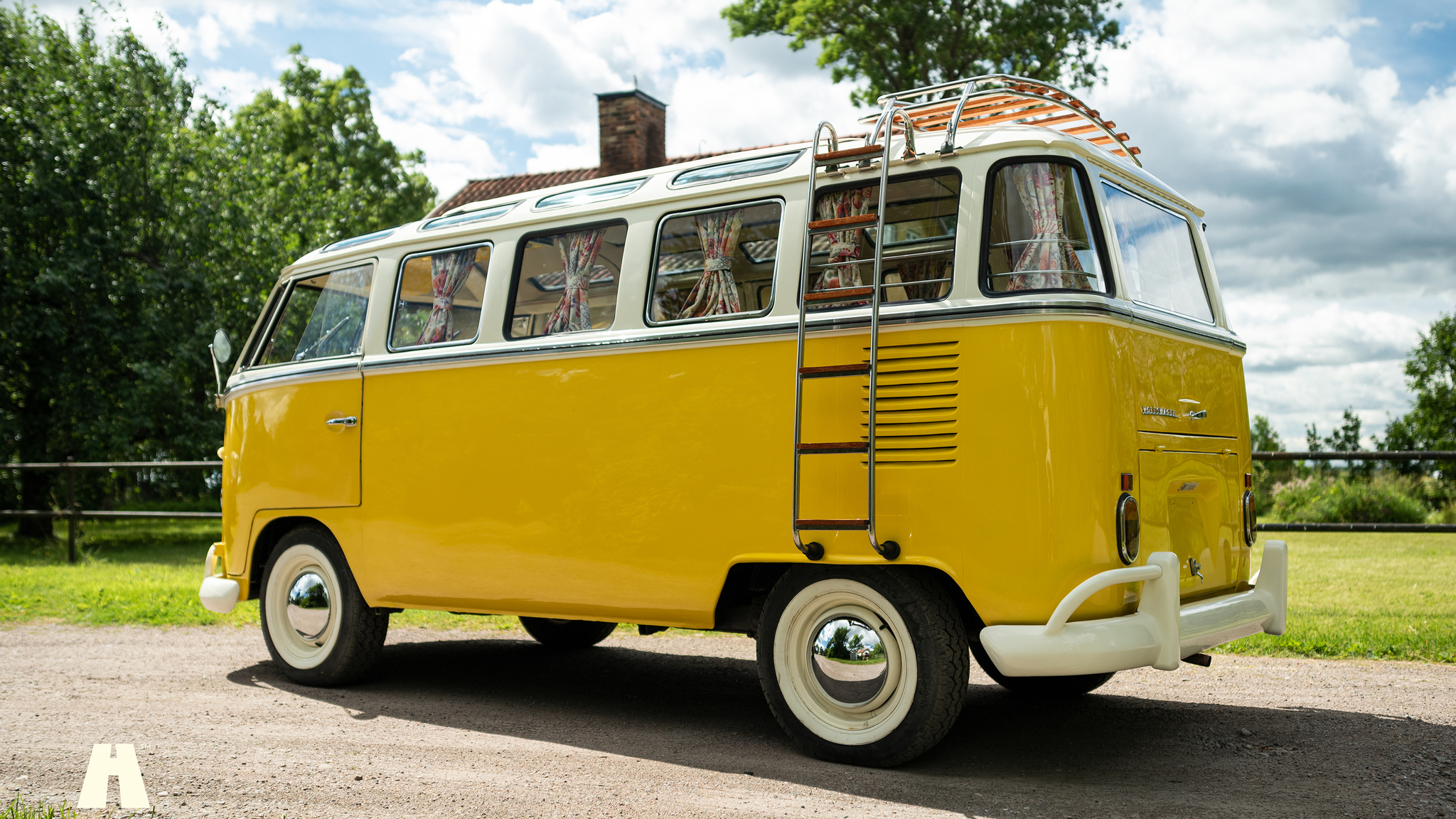 Exteriörbild på 1974 Volkswagen T1 Split Window  