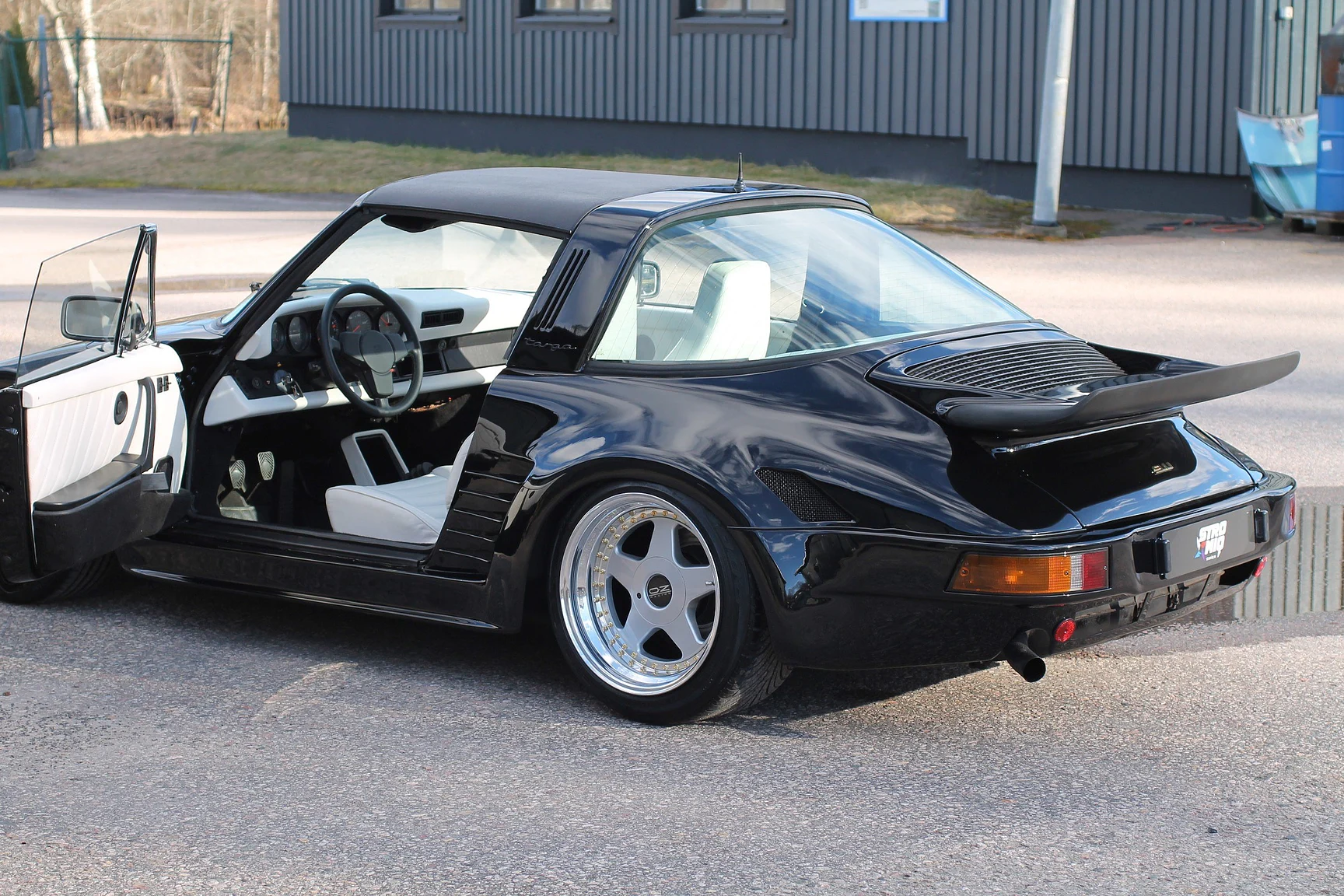 Aussenfoto 1976 Porsche 911 Targa Flachbau - Josef Zirkelbach DP (126)