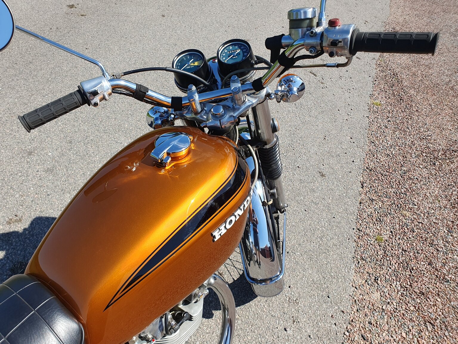 Exterior image of 1971 Honda CB 450 DOHC K3